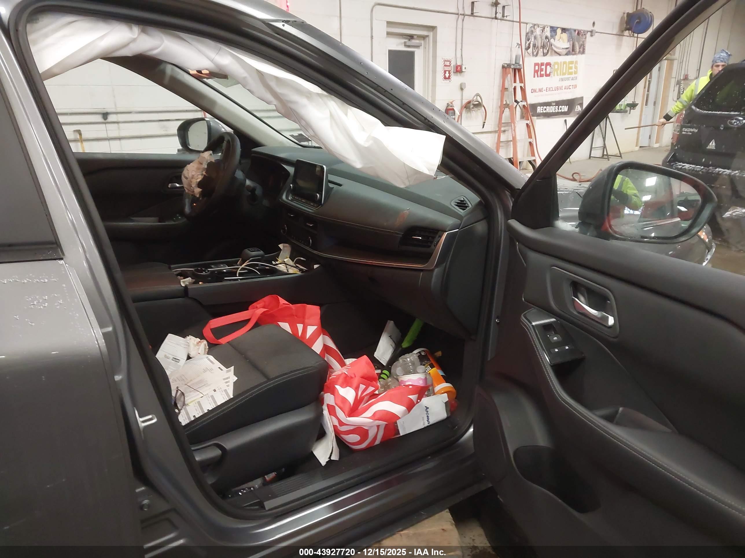 NISSAN ROGUE image 5