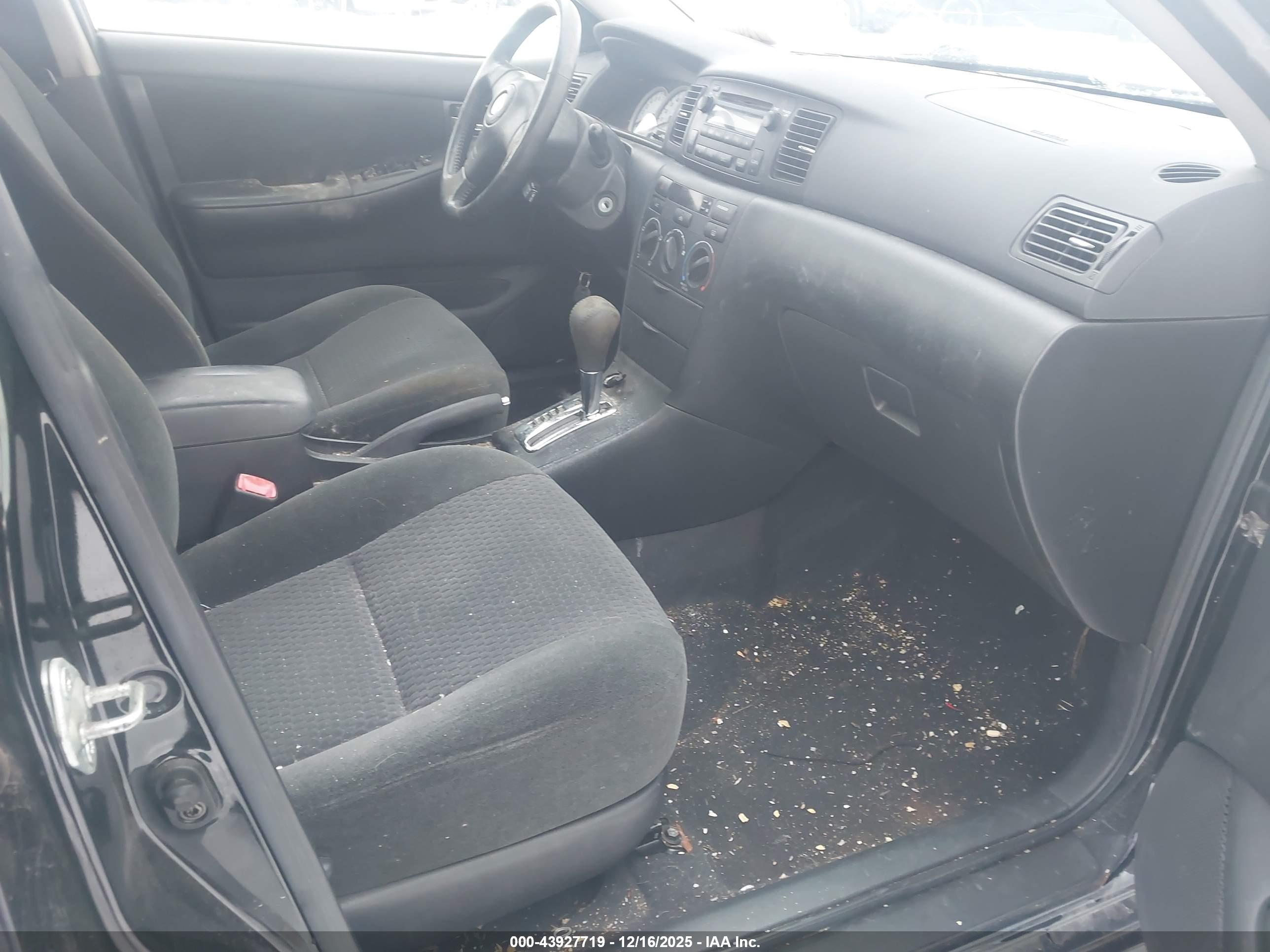 TOYOTA COROLLA image 5