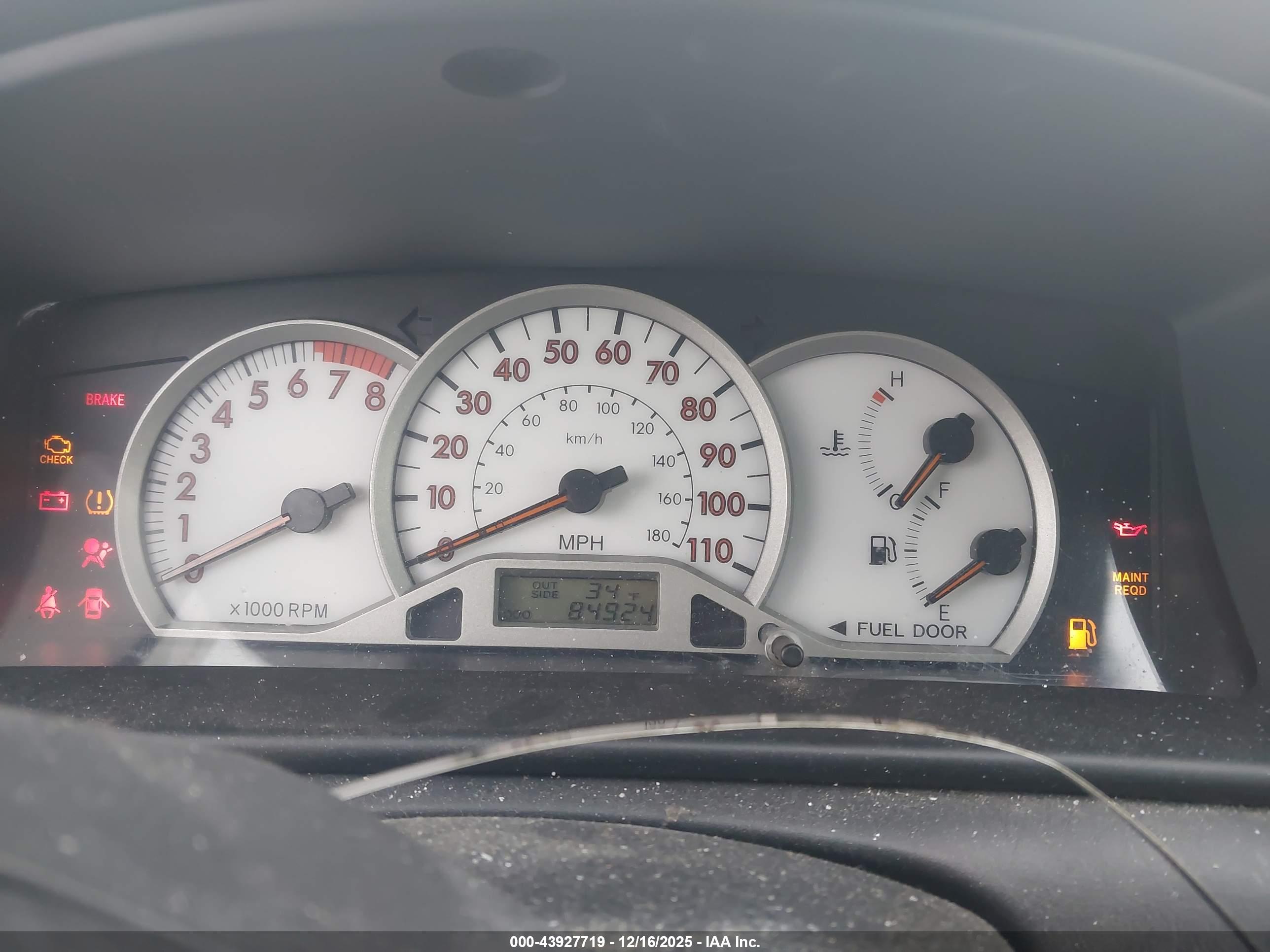 TOYOTA COROLLA image 7