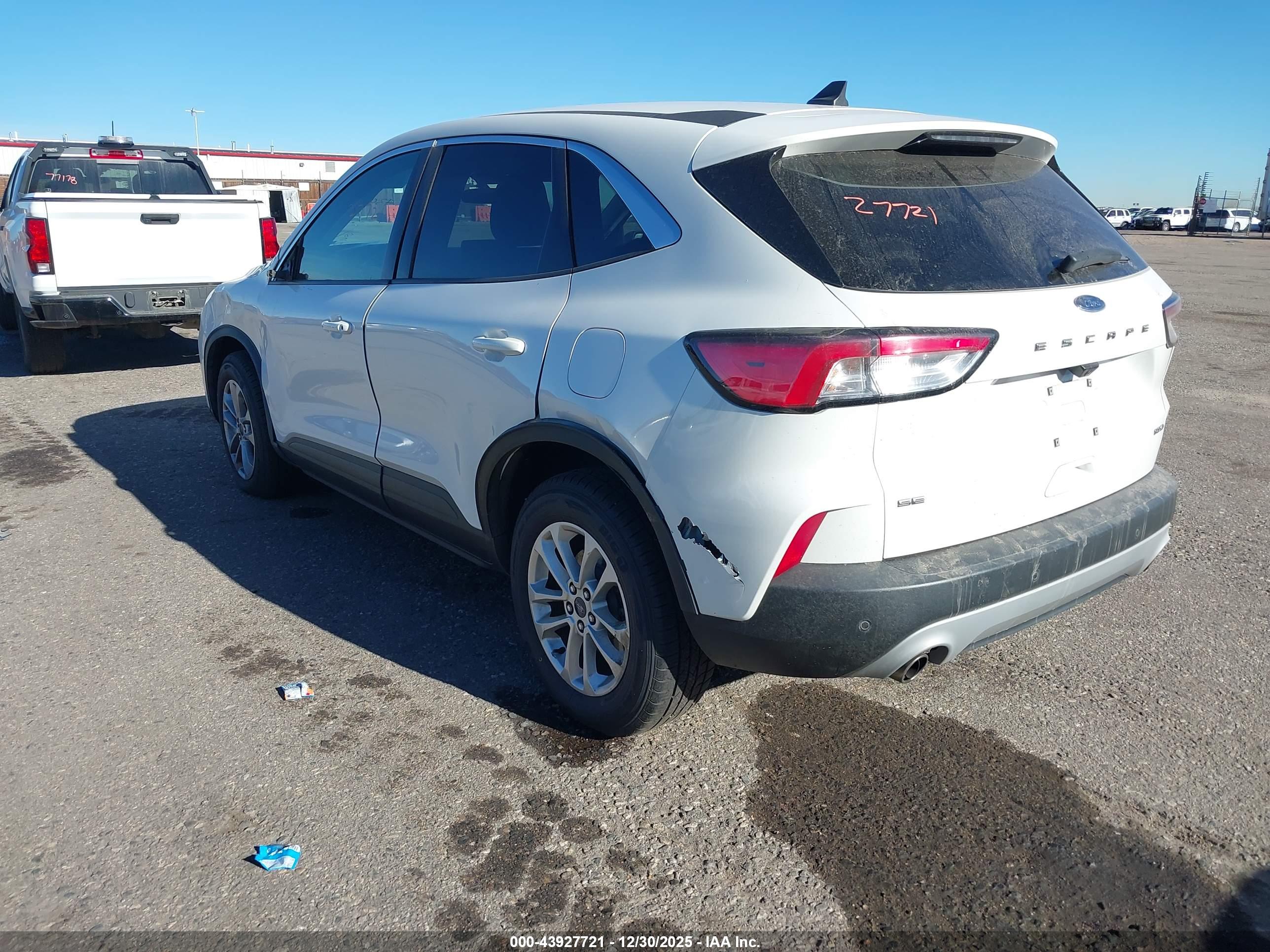 FORD ESCAPE image 3