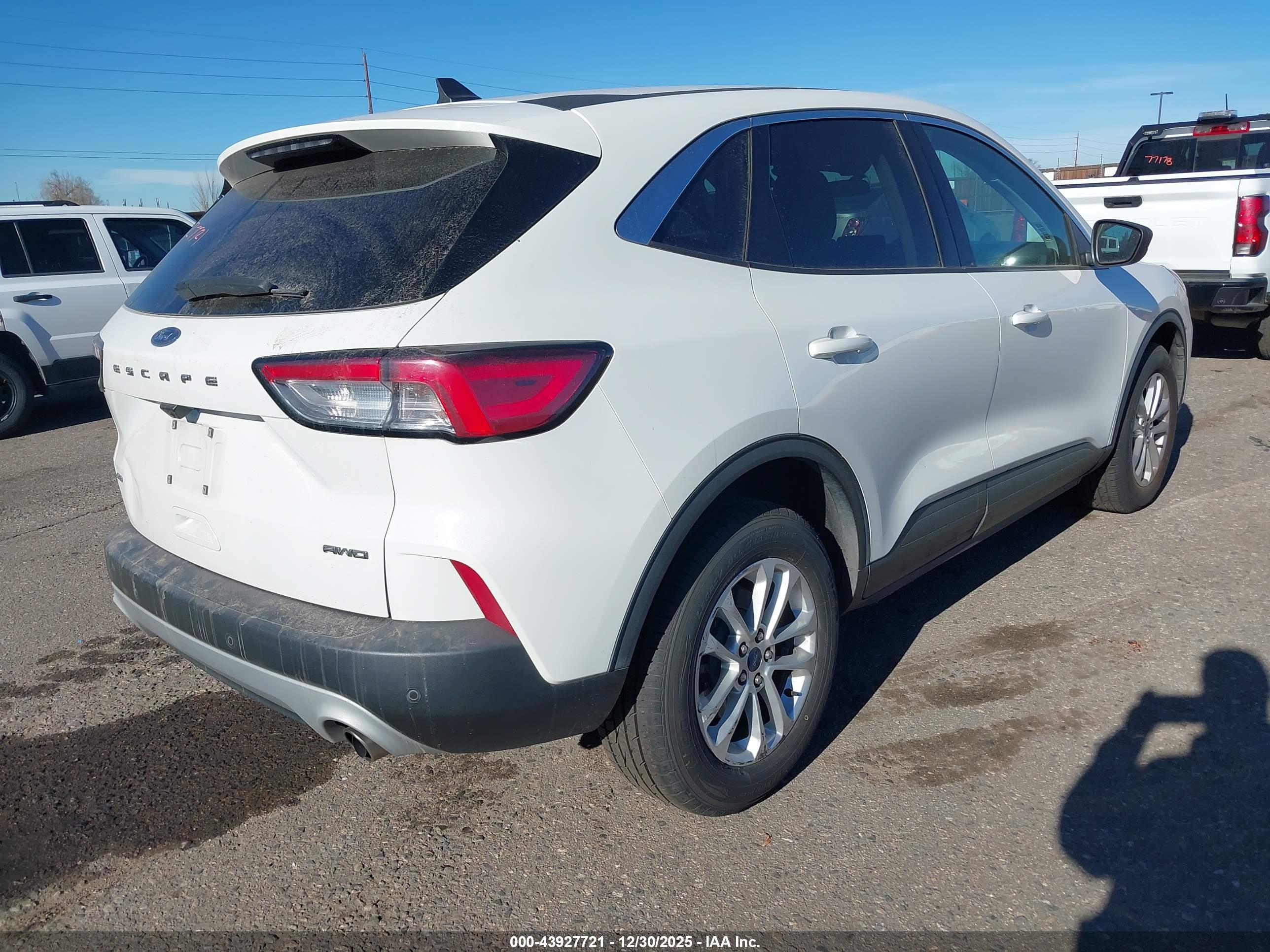 FORD ESCAPE image 4
