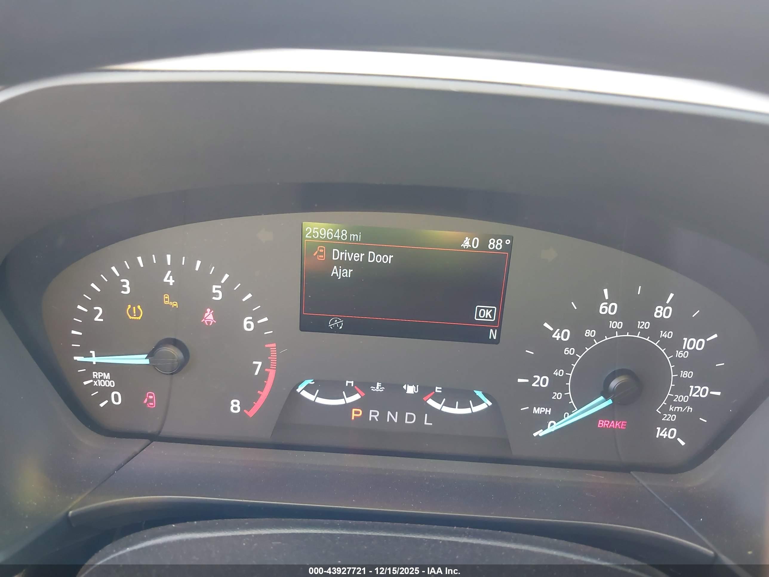 FORD ESCAPE image 7