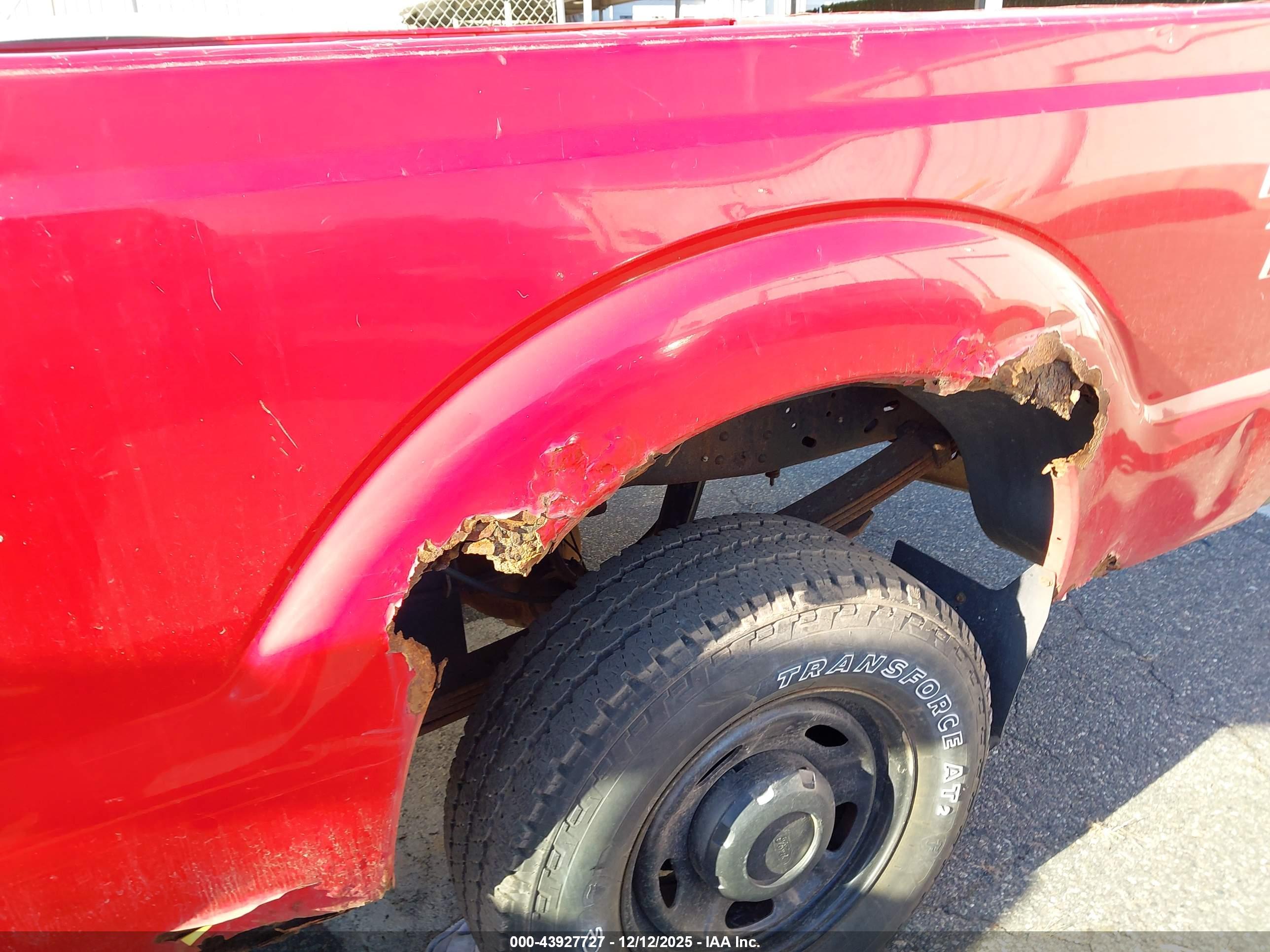 FORD F-250 image 6