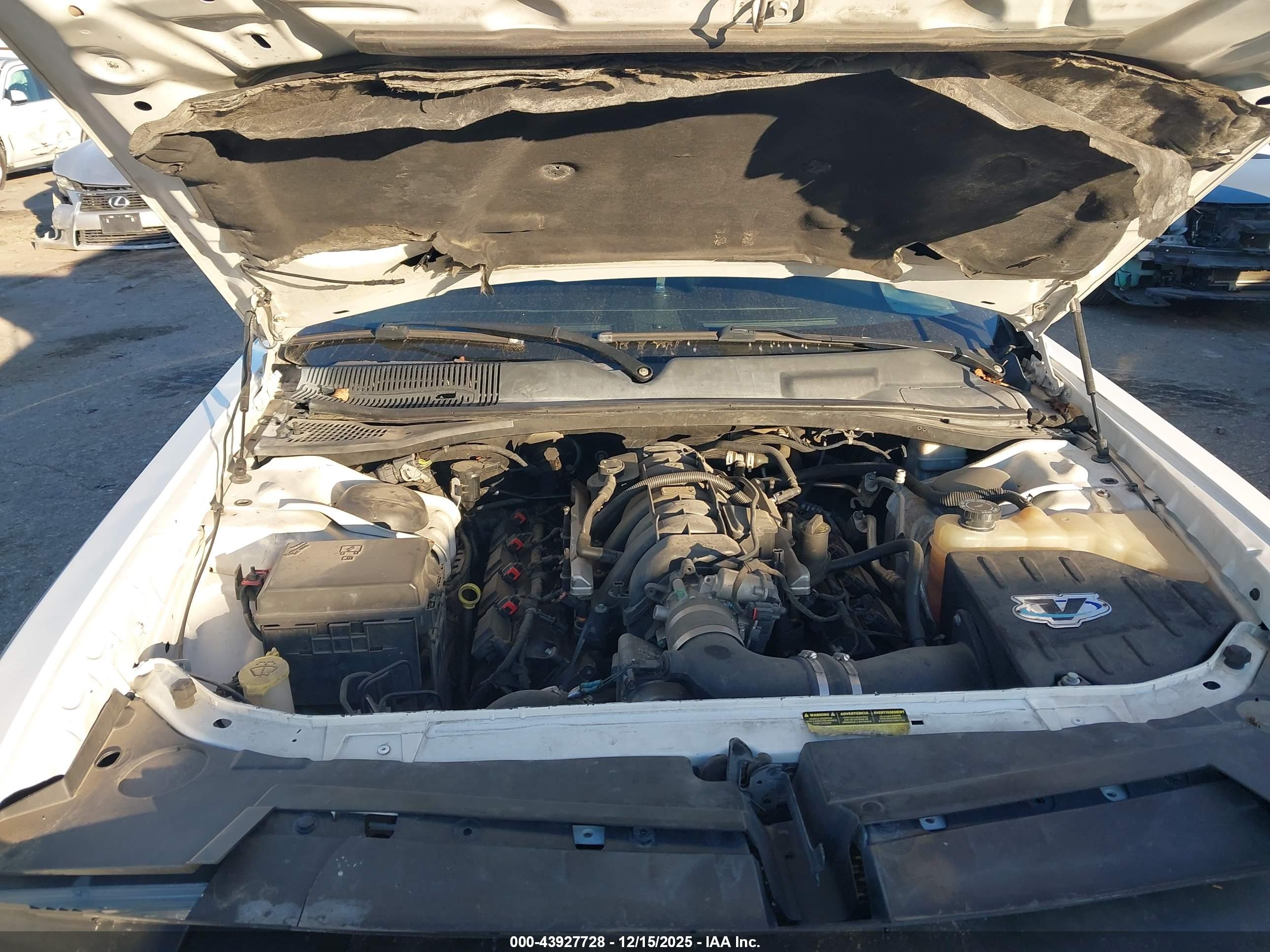 DODGE CHALLENGER image 10