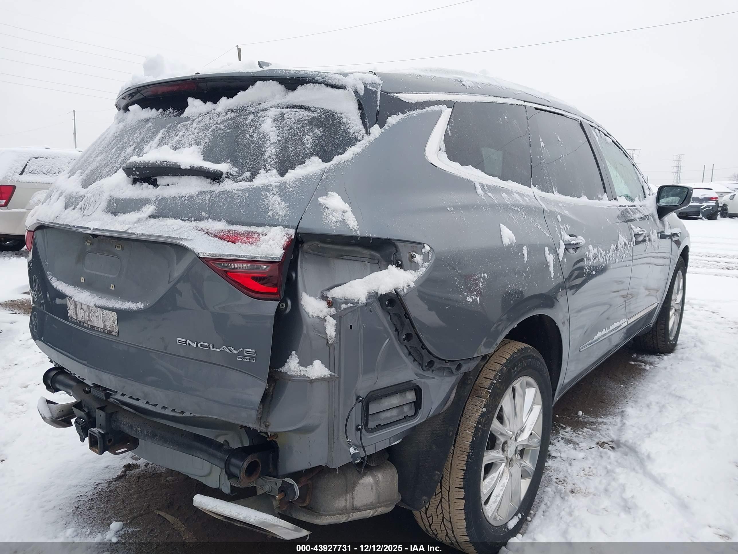 BUICK ENCLAVE image 4