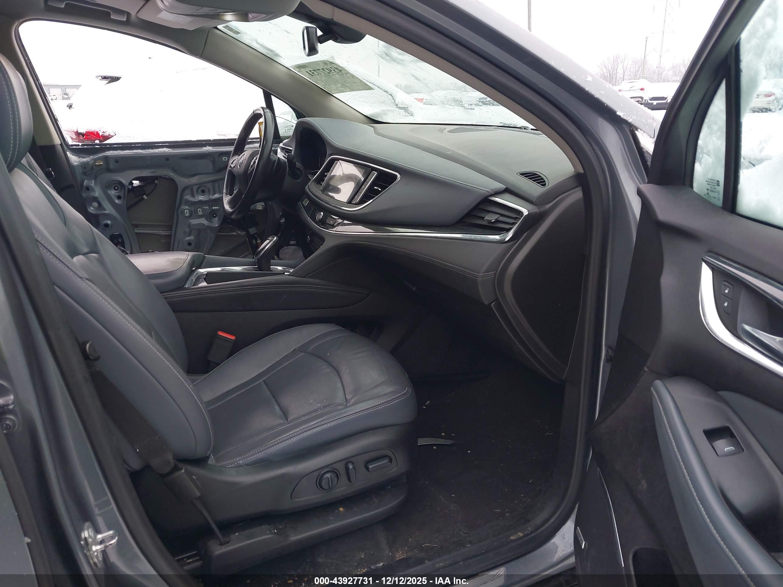 BUICK ENCLAVE image 5