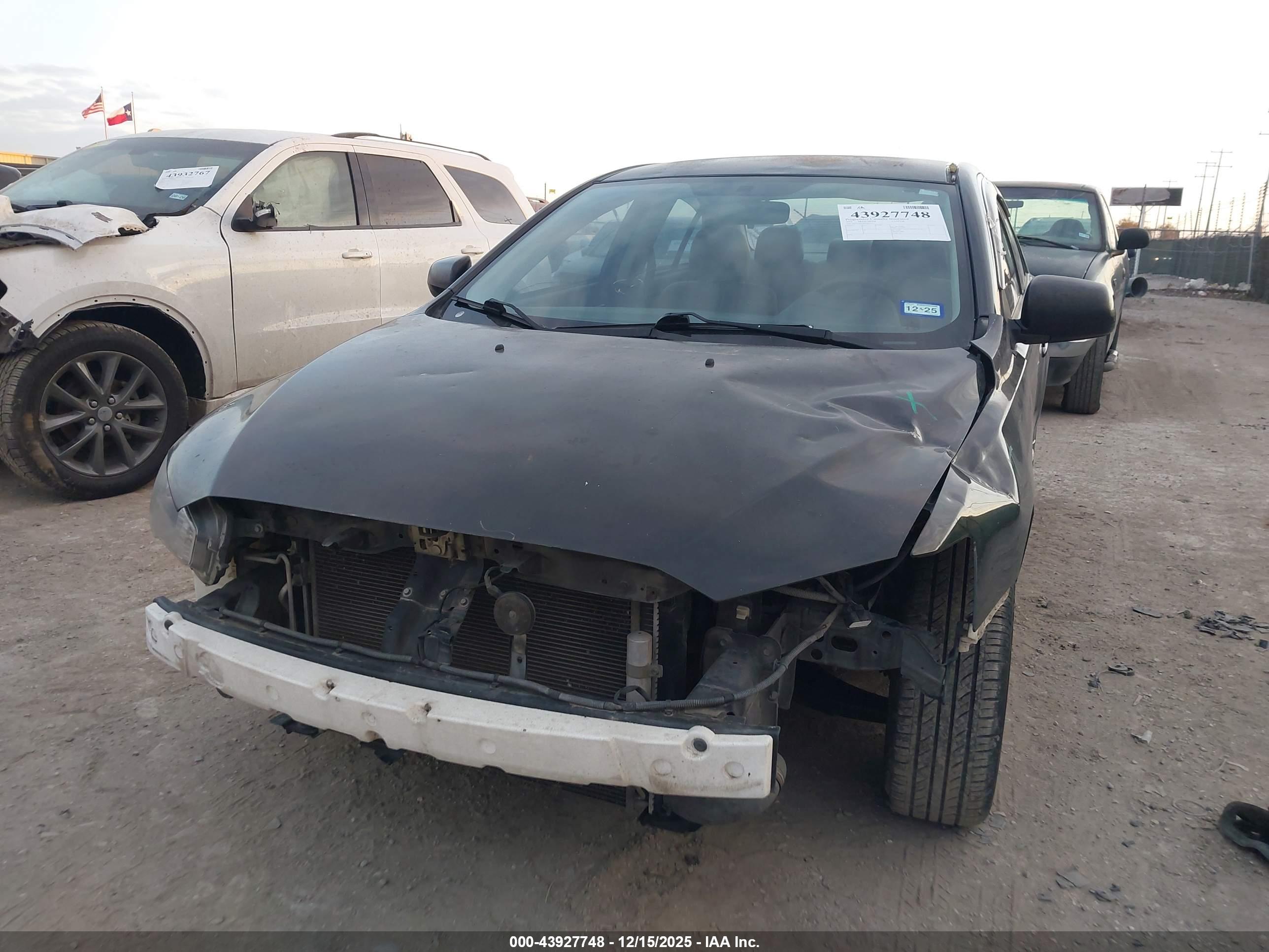 MITSUBISHI LANCER image 6