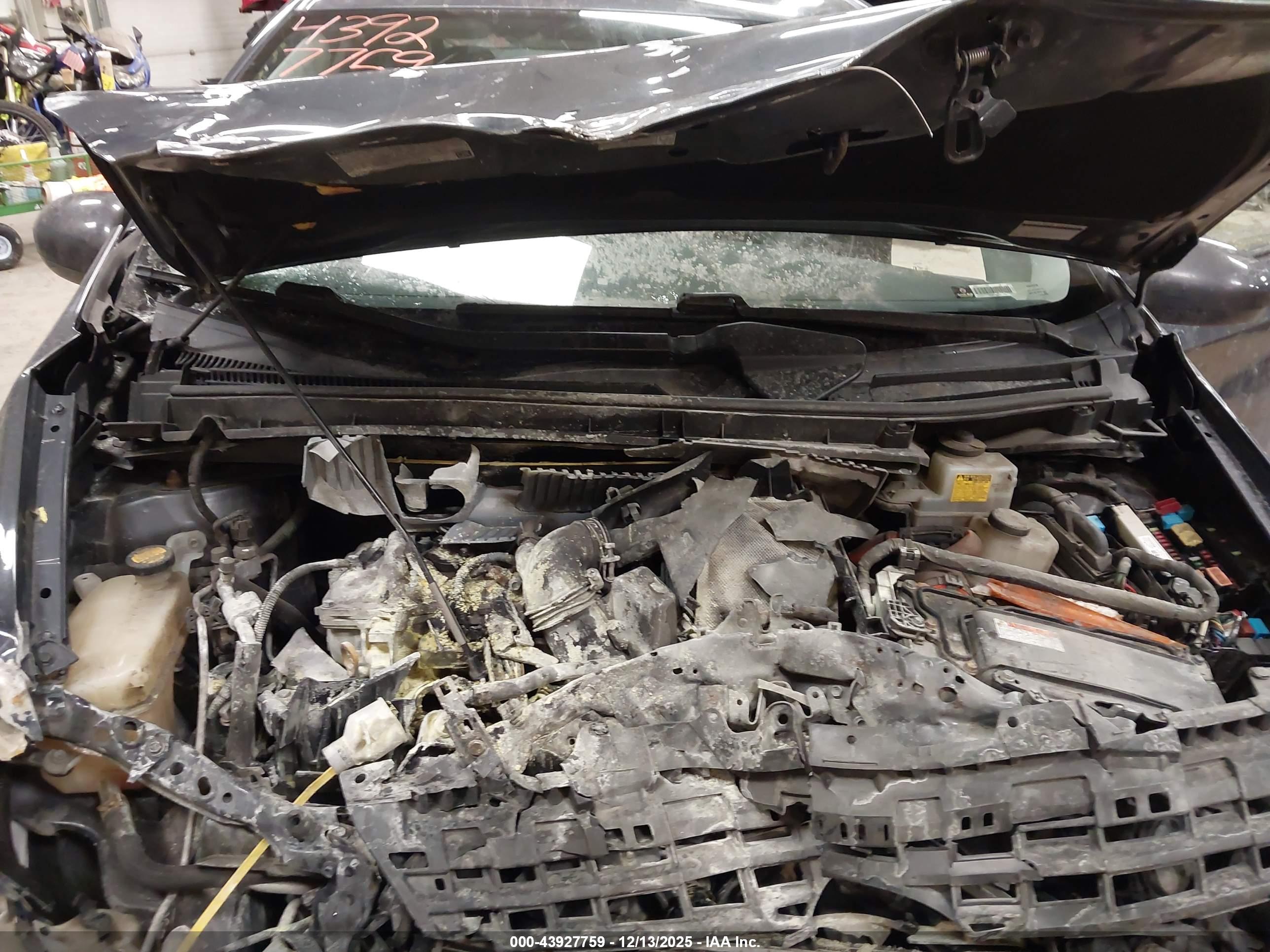 TOYOTA PRIUS image 10