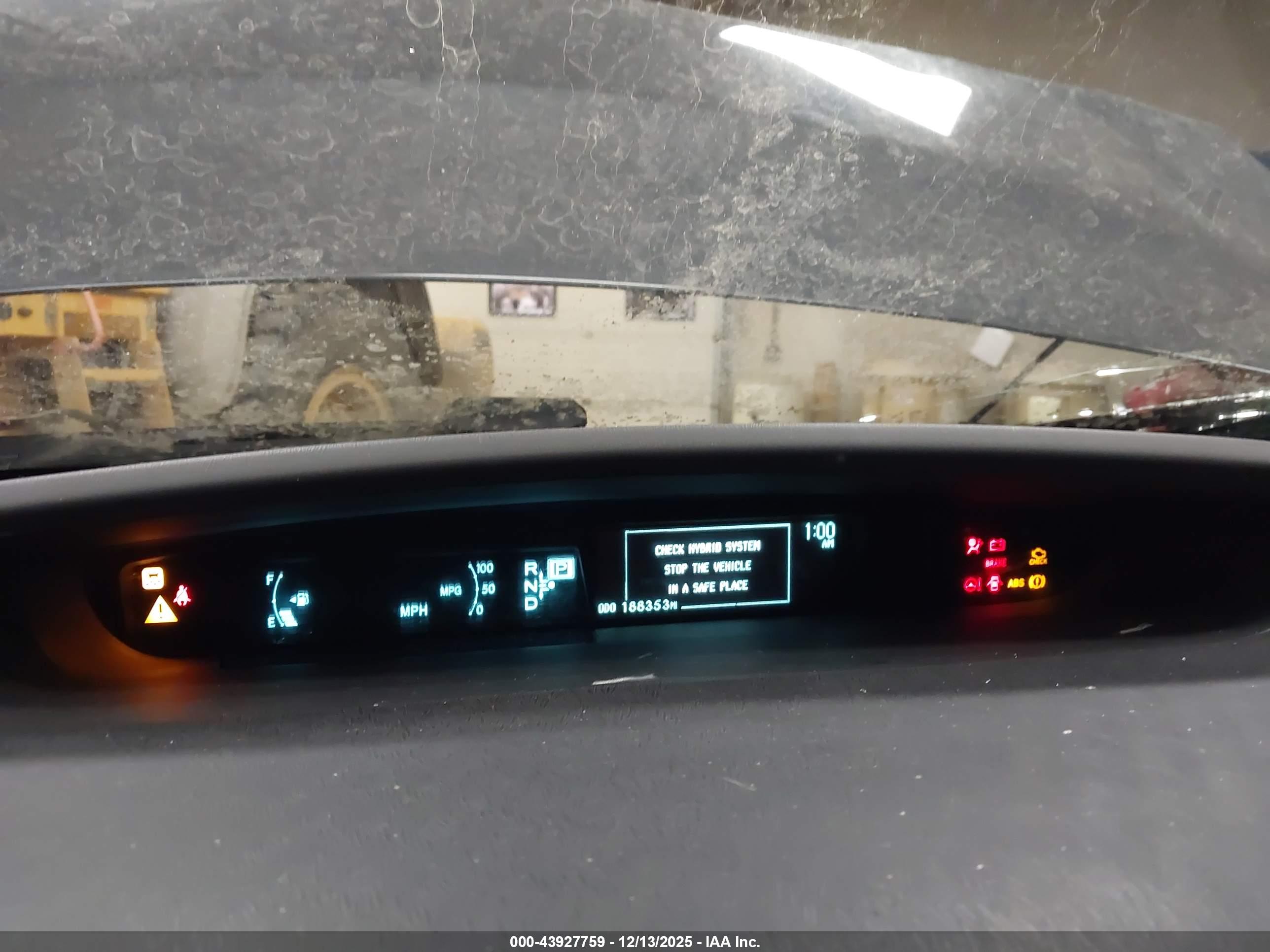 TOYOTA PRIUS image 7