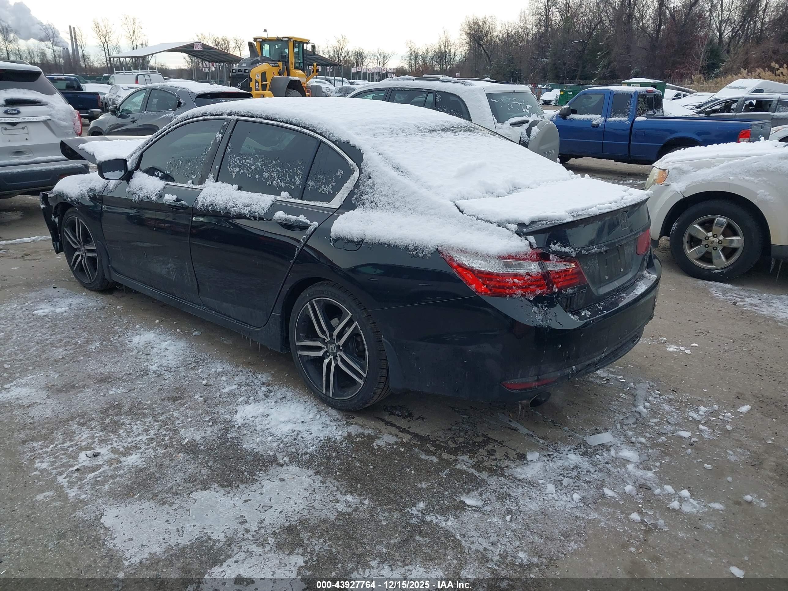 HONDA ACCORD image 3