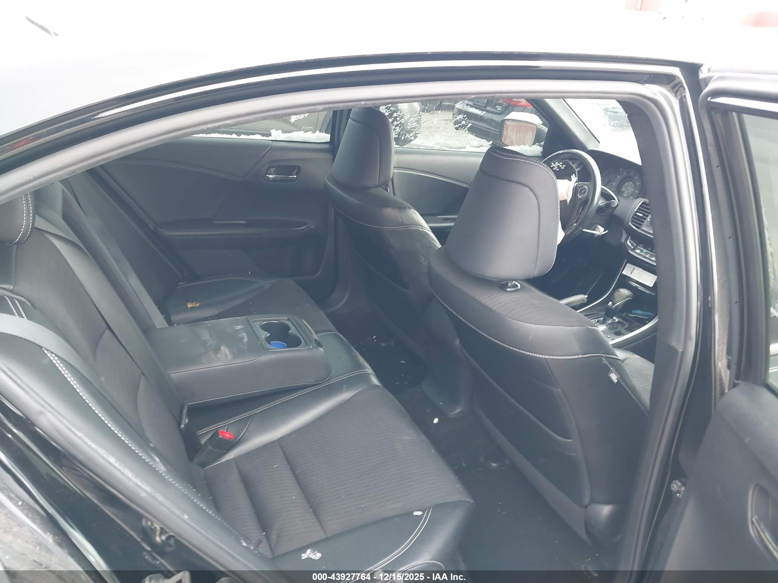 HONDA ACCORD image 8