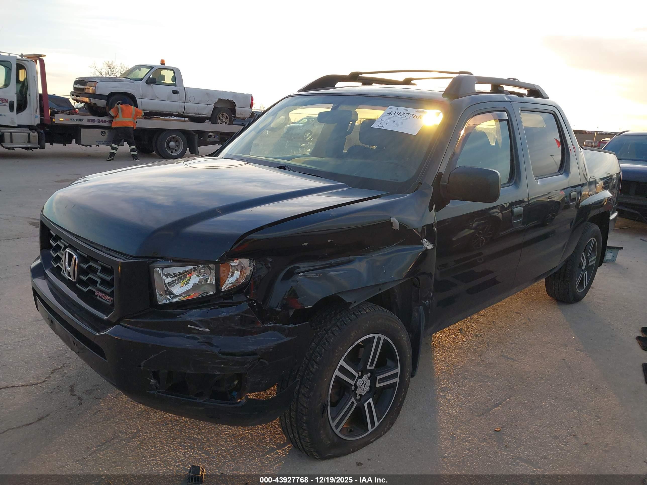 HONDA RIDGELINE image 2