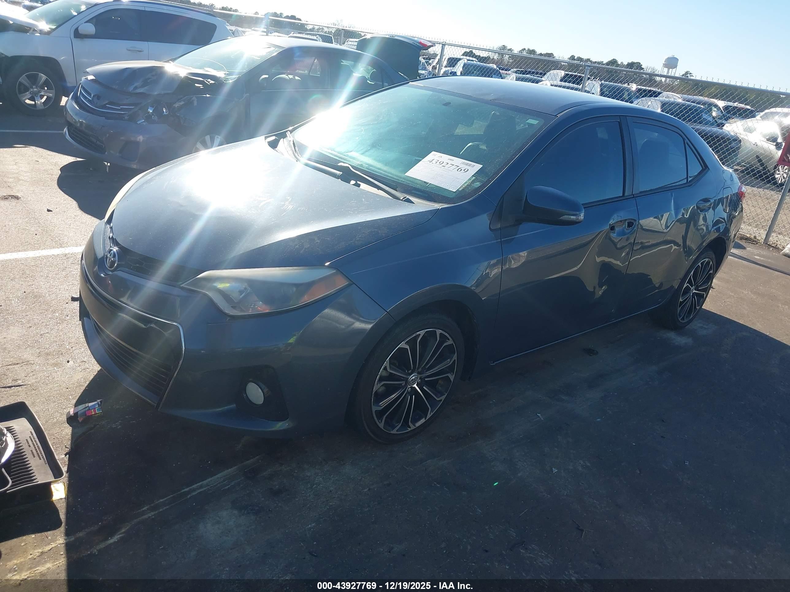 TOYOTA COROLLA image 2