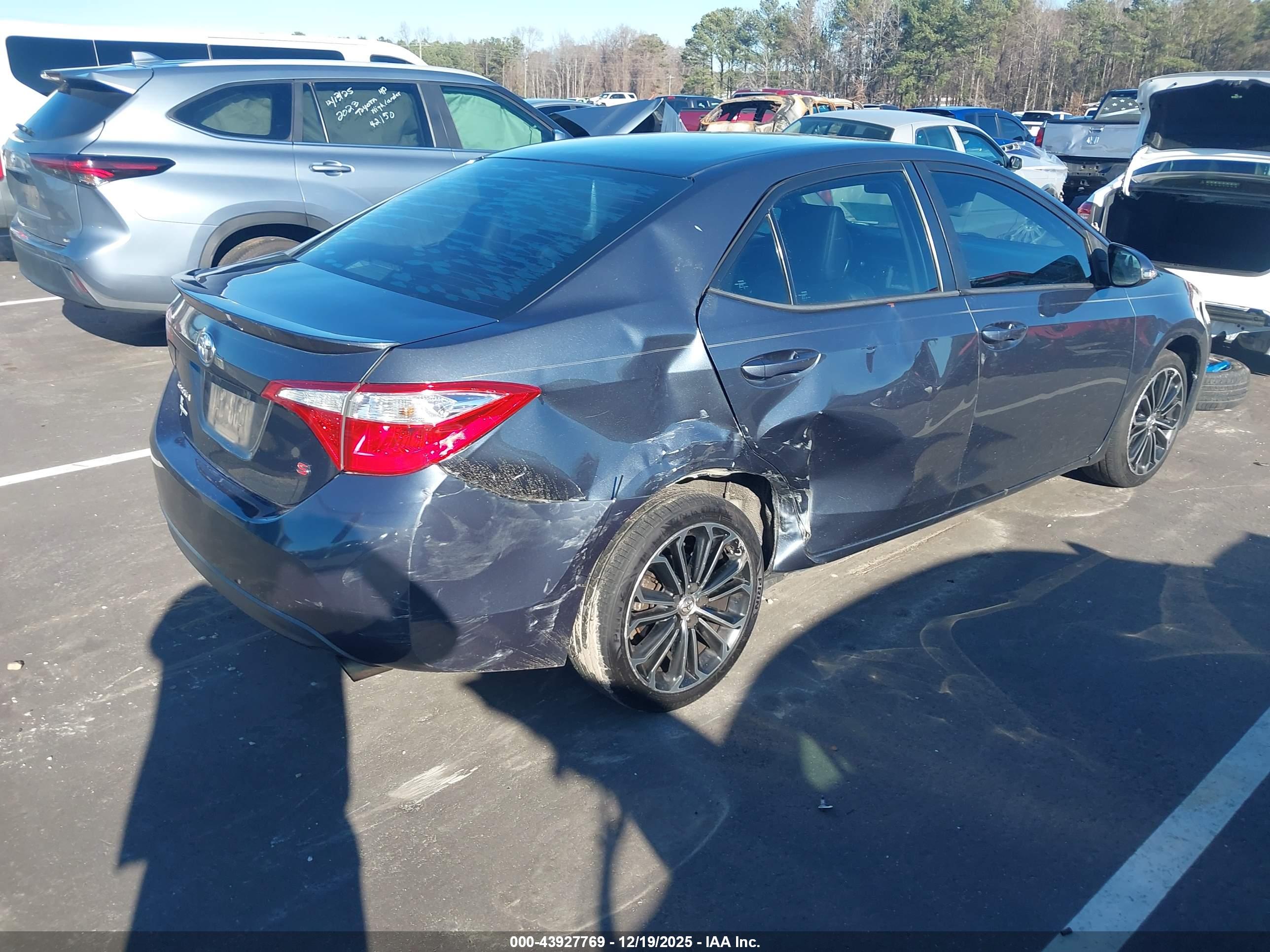 TOYOTA COROLLA image 4