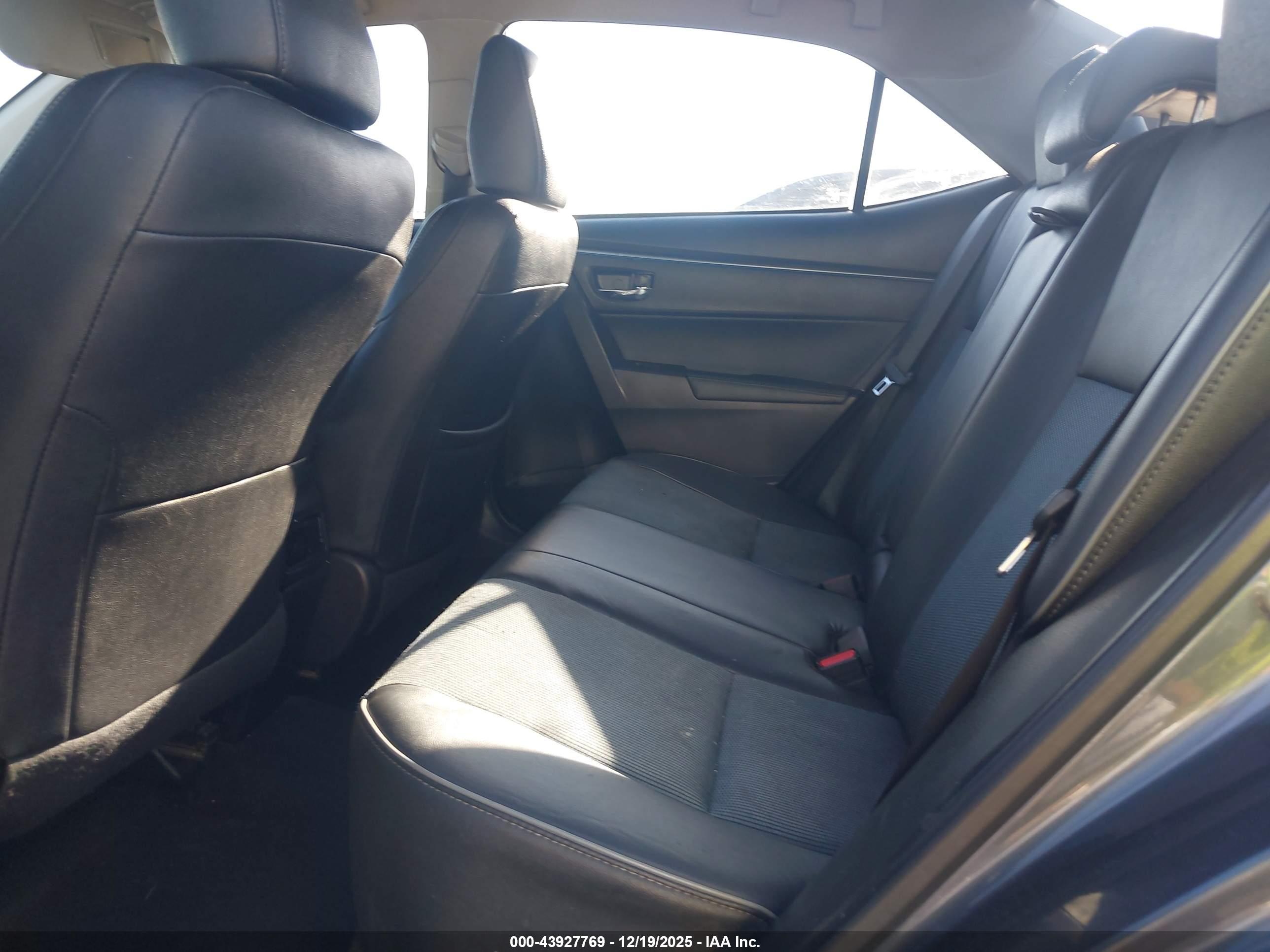 TOYOTA COROLLA image 8