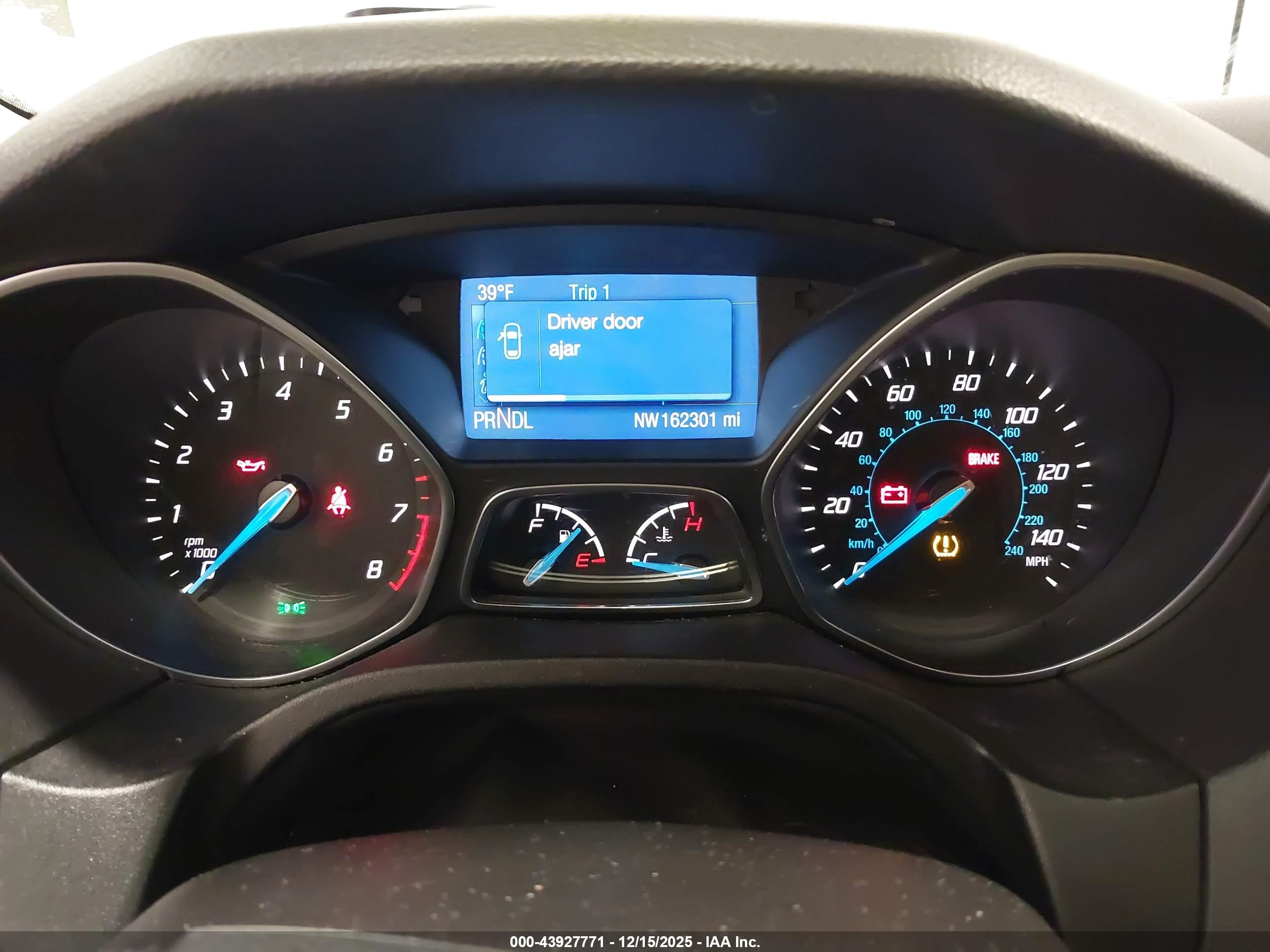 FORD FOCUS image 7