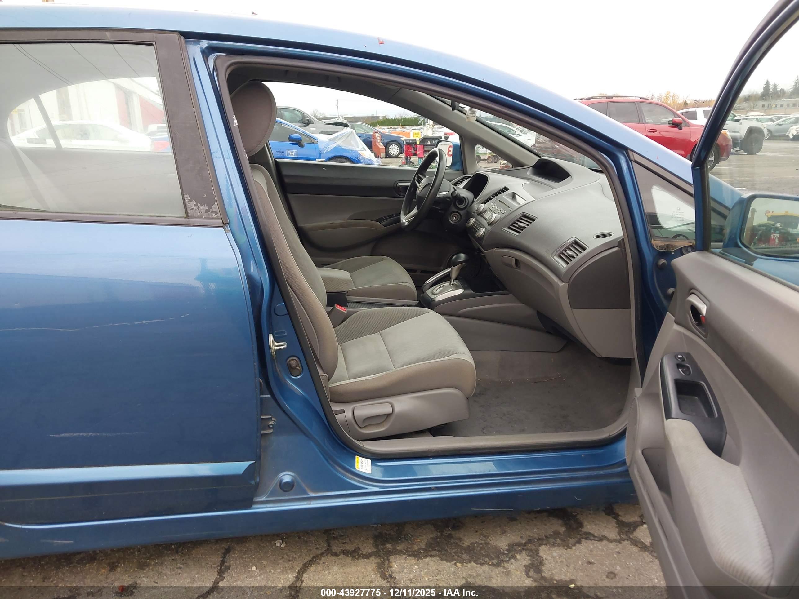 HONDA CIVIC image 5