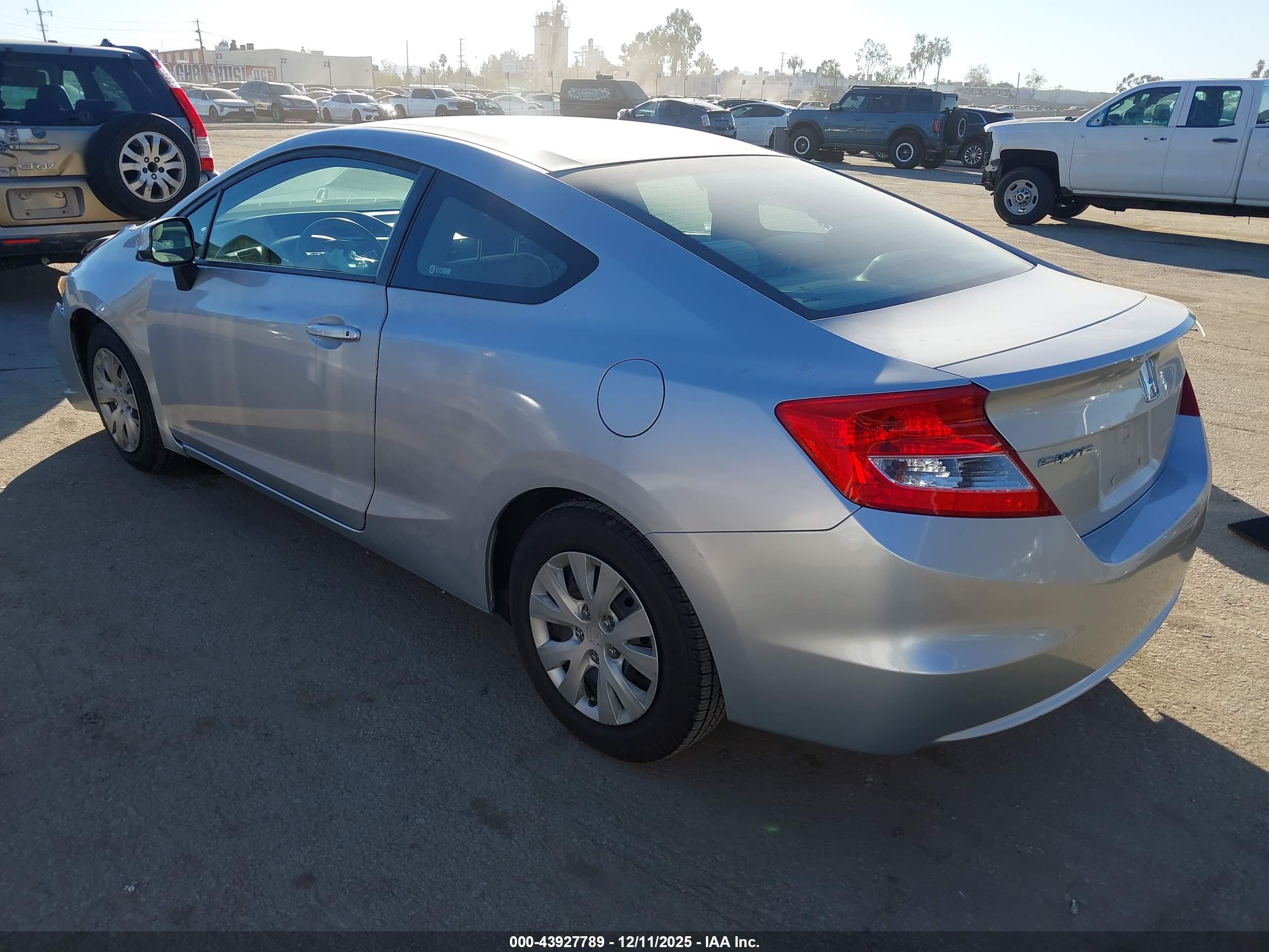 HONDA CIVIC image 3
