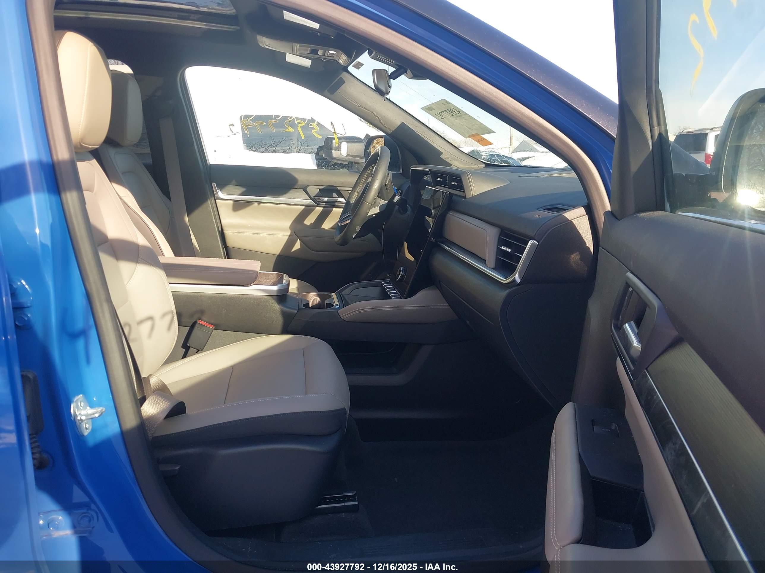 GMC TERRAIN image 5