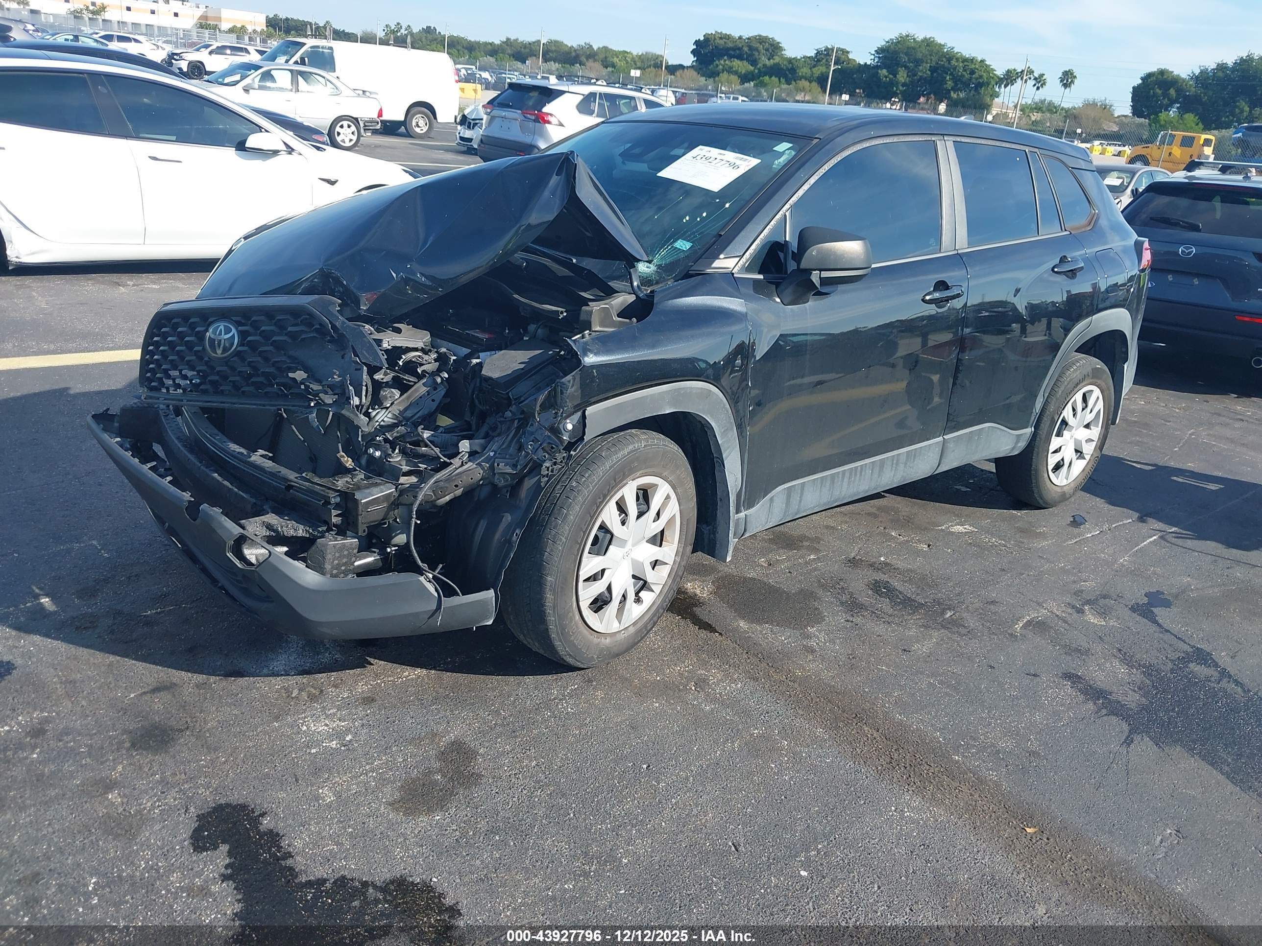 TOYOTA COROLLA image 2