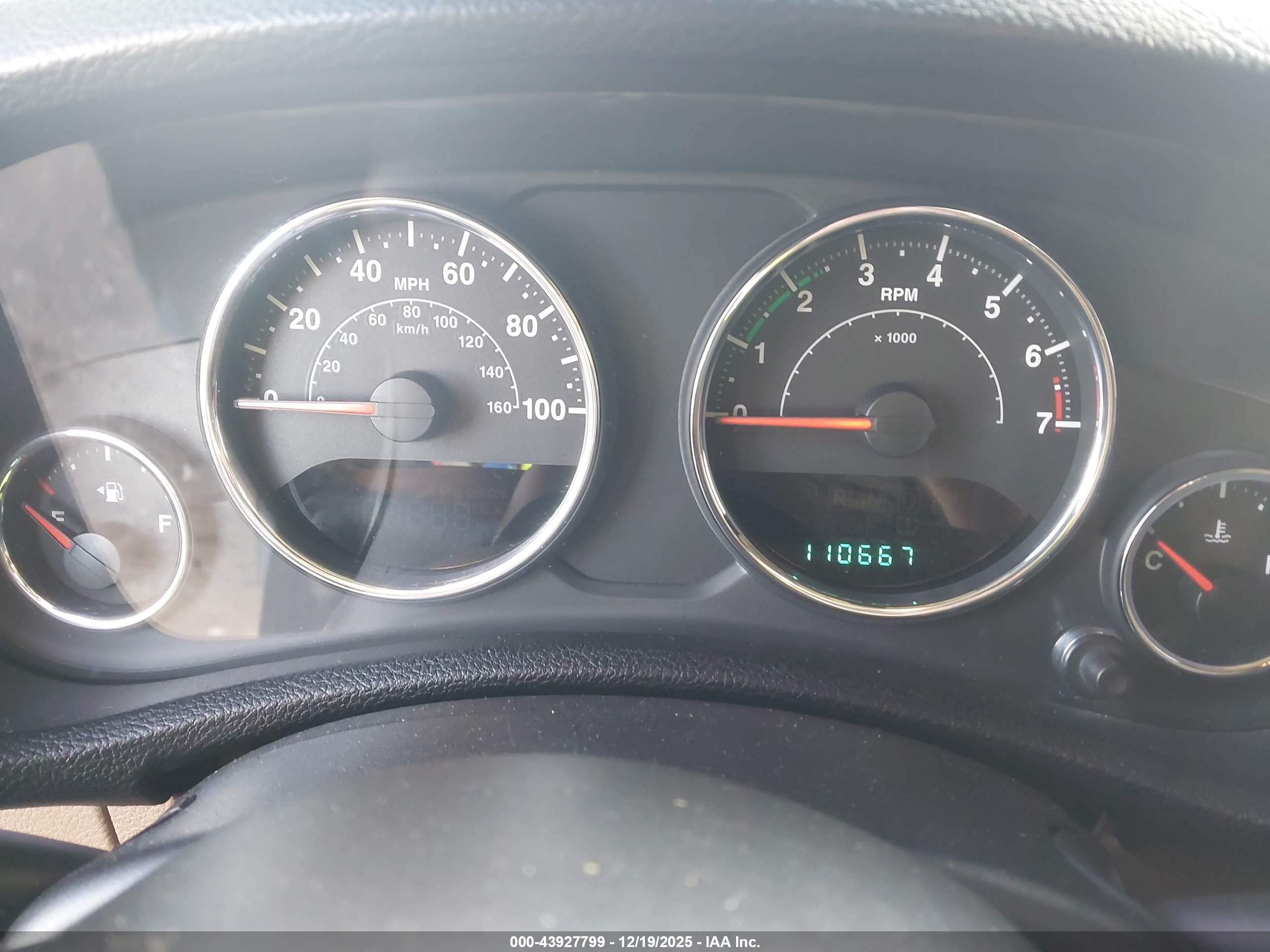 JEEP WRANGLER image 7