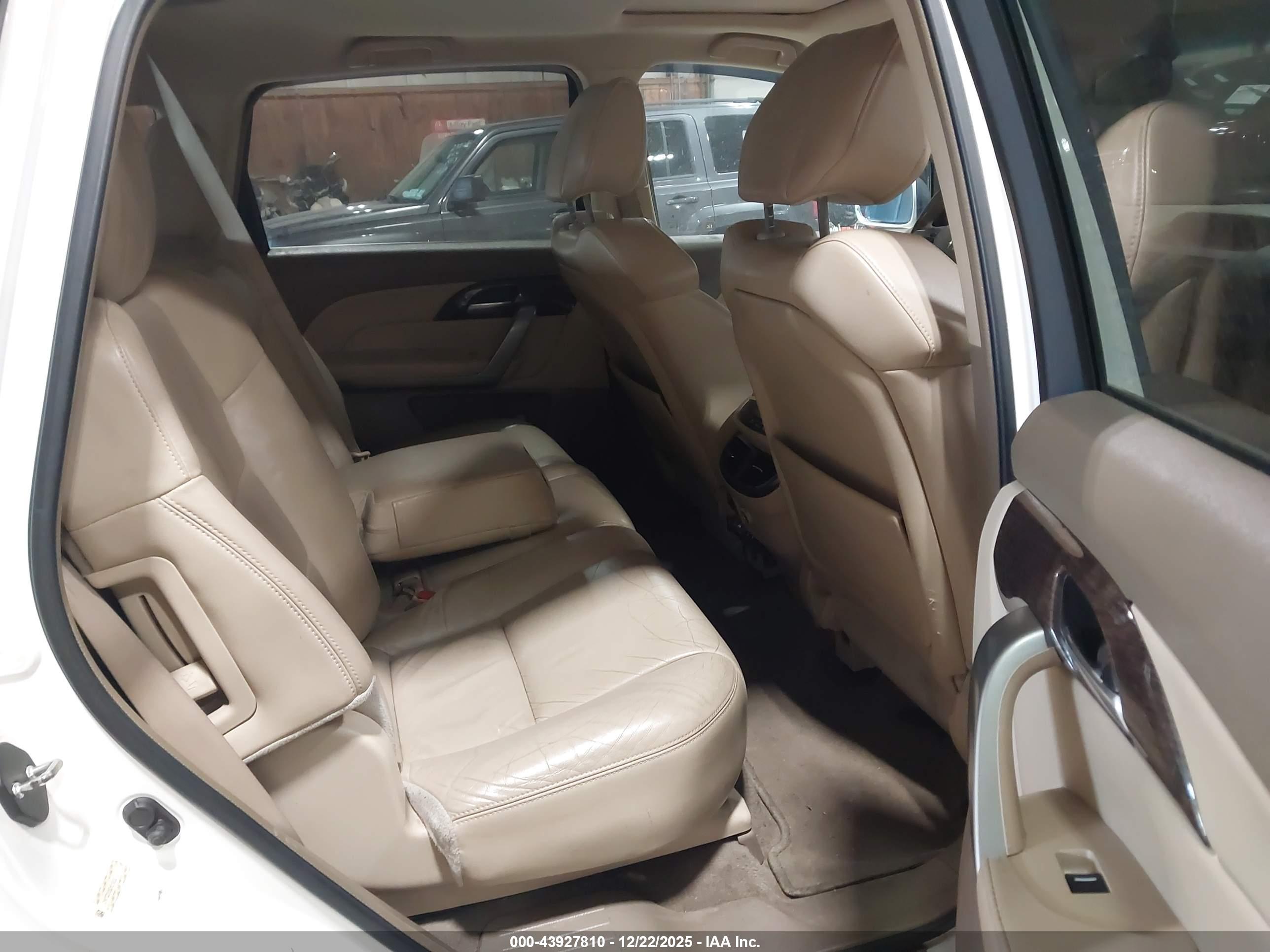 ACURA MDX image 8