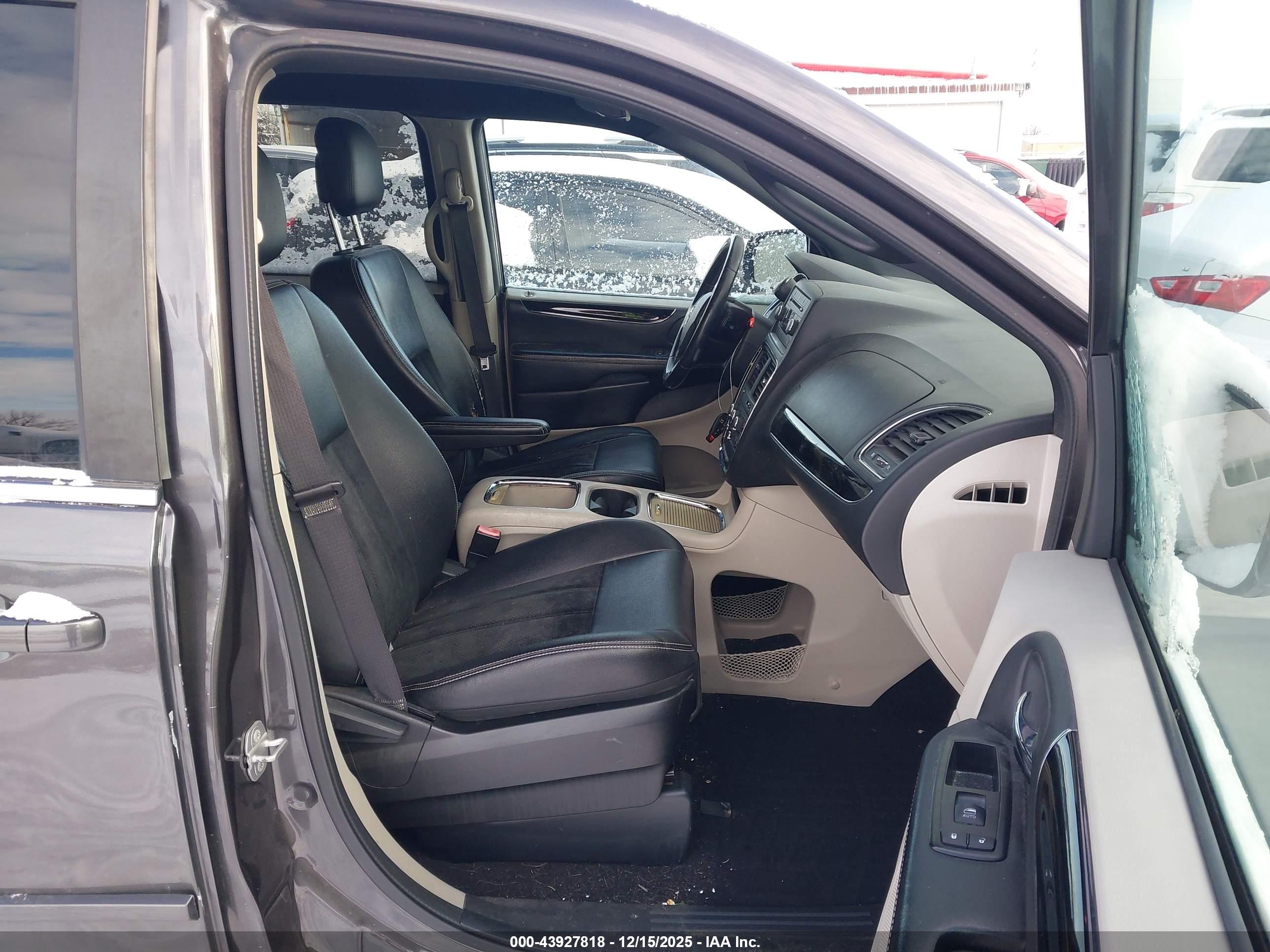 DODGE GRAND image 5