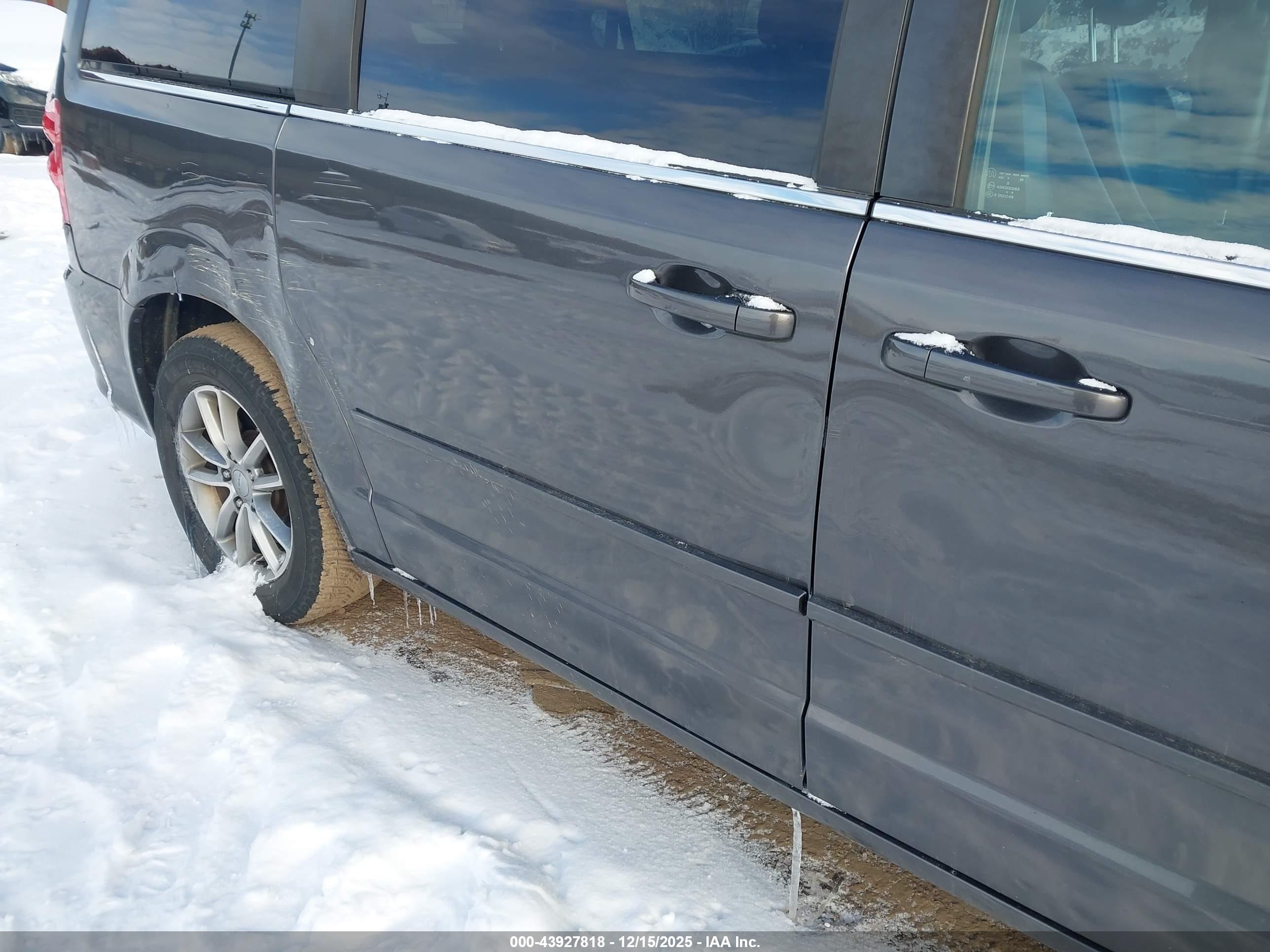 DODGE GRAND image 6