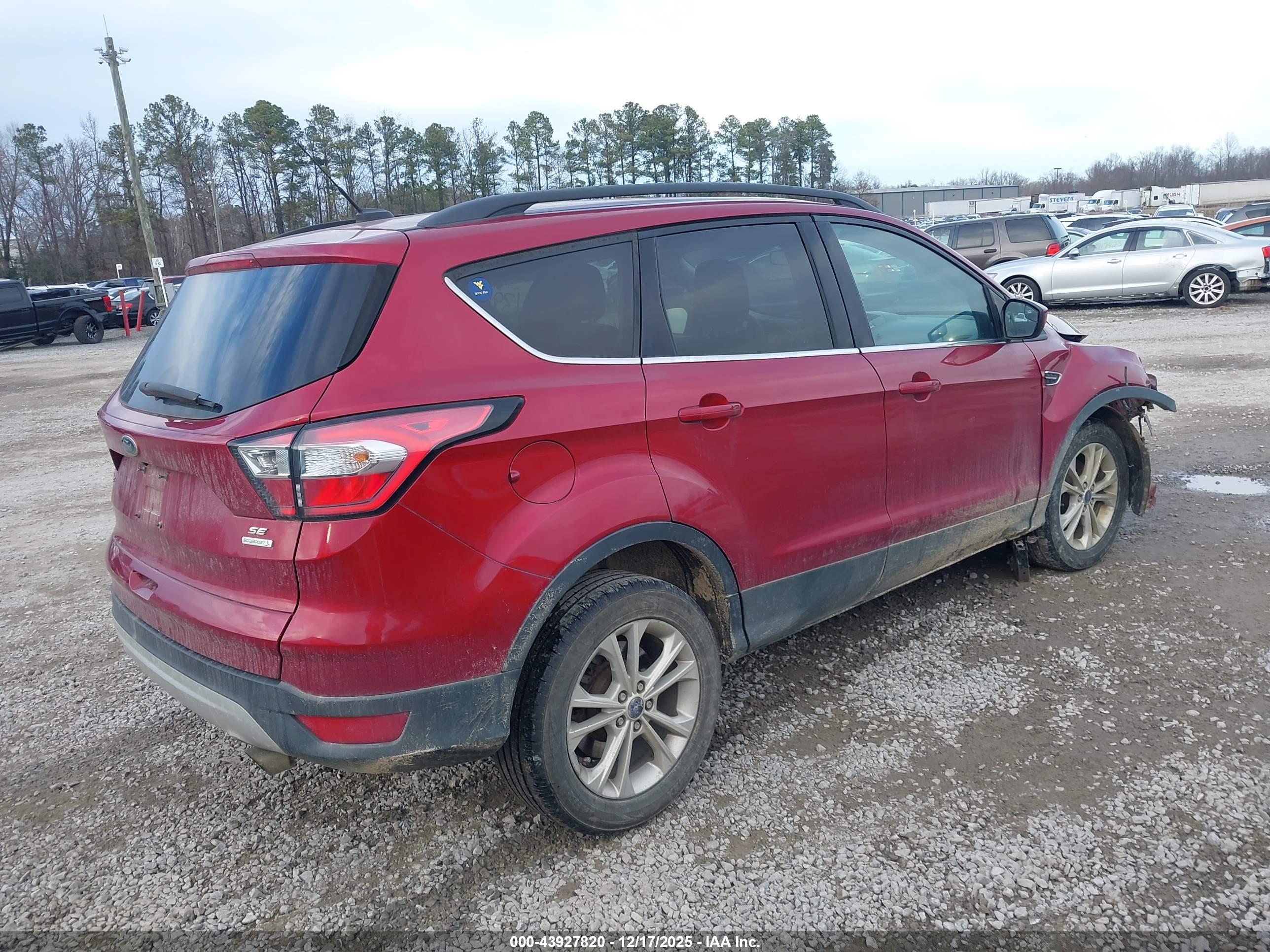 FORD ESCAPE image 4