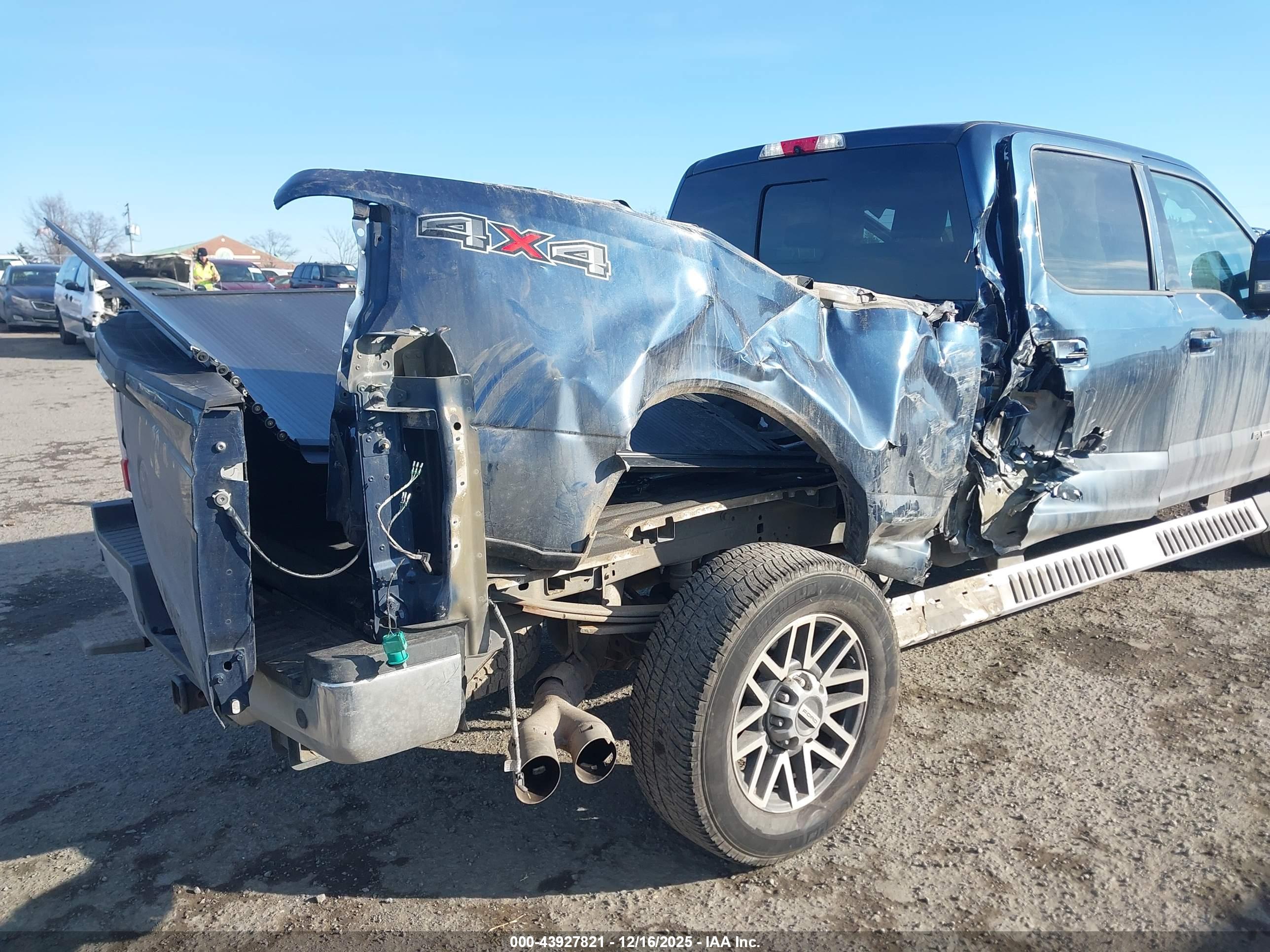 FORD F-250 image 6