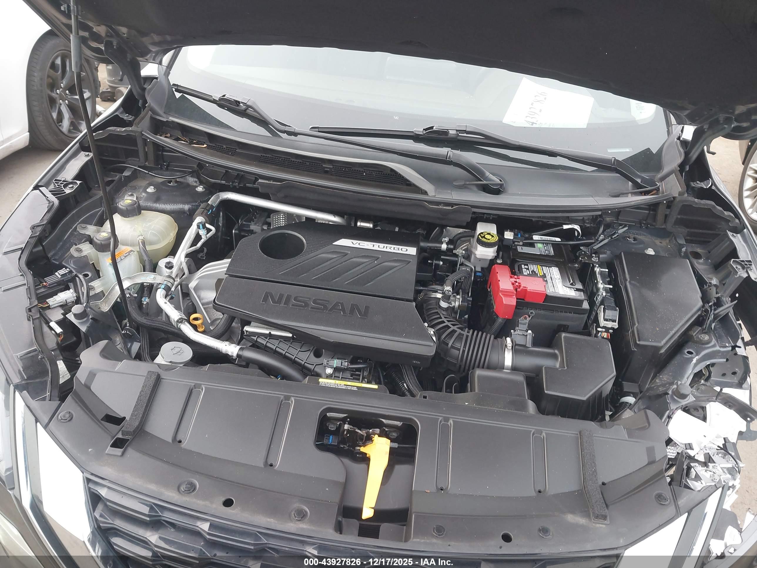 NISSAN ROGUE image 10