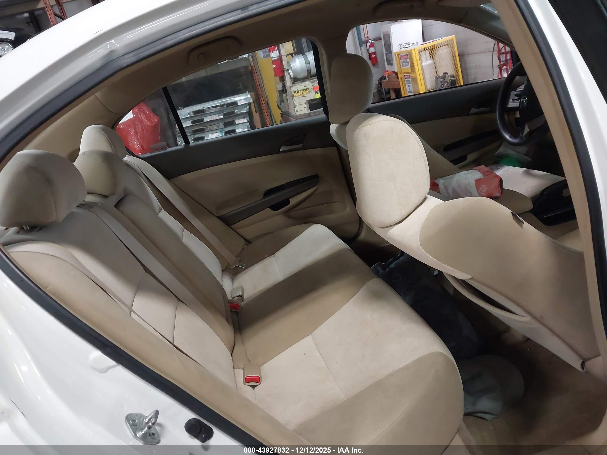 HONDA ACCORD image 8