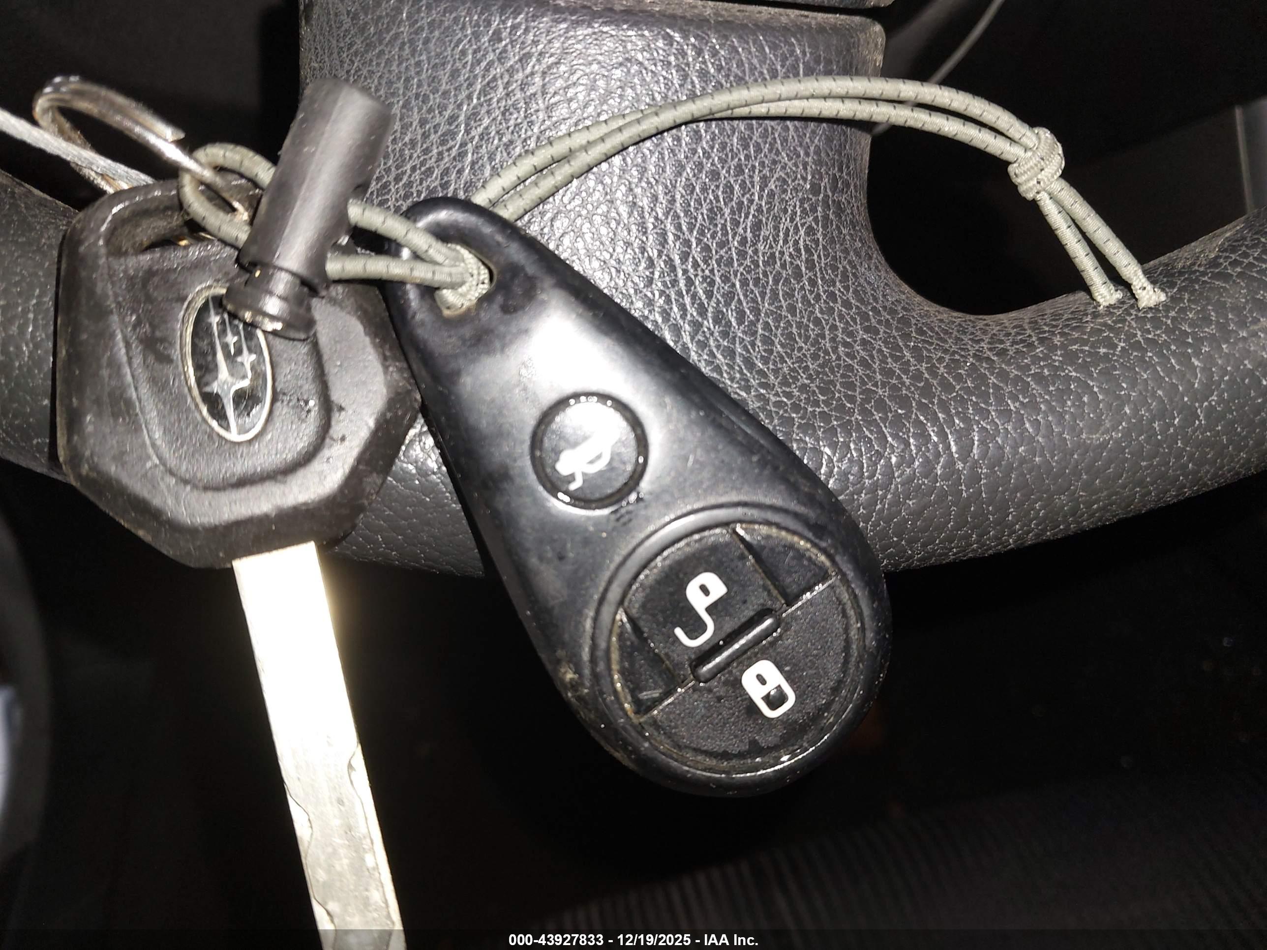 SUBARU FORESTER image 11