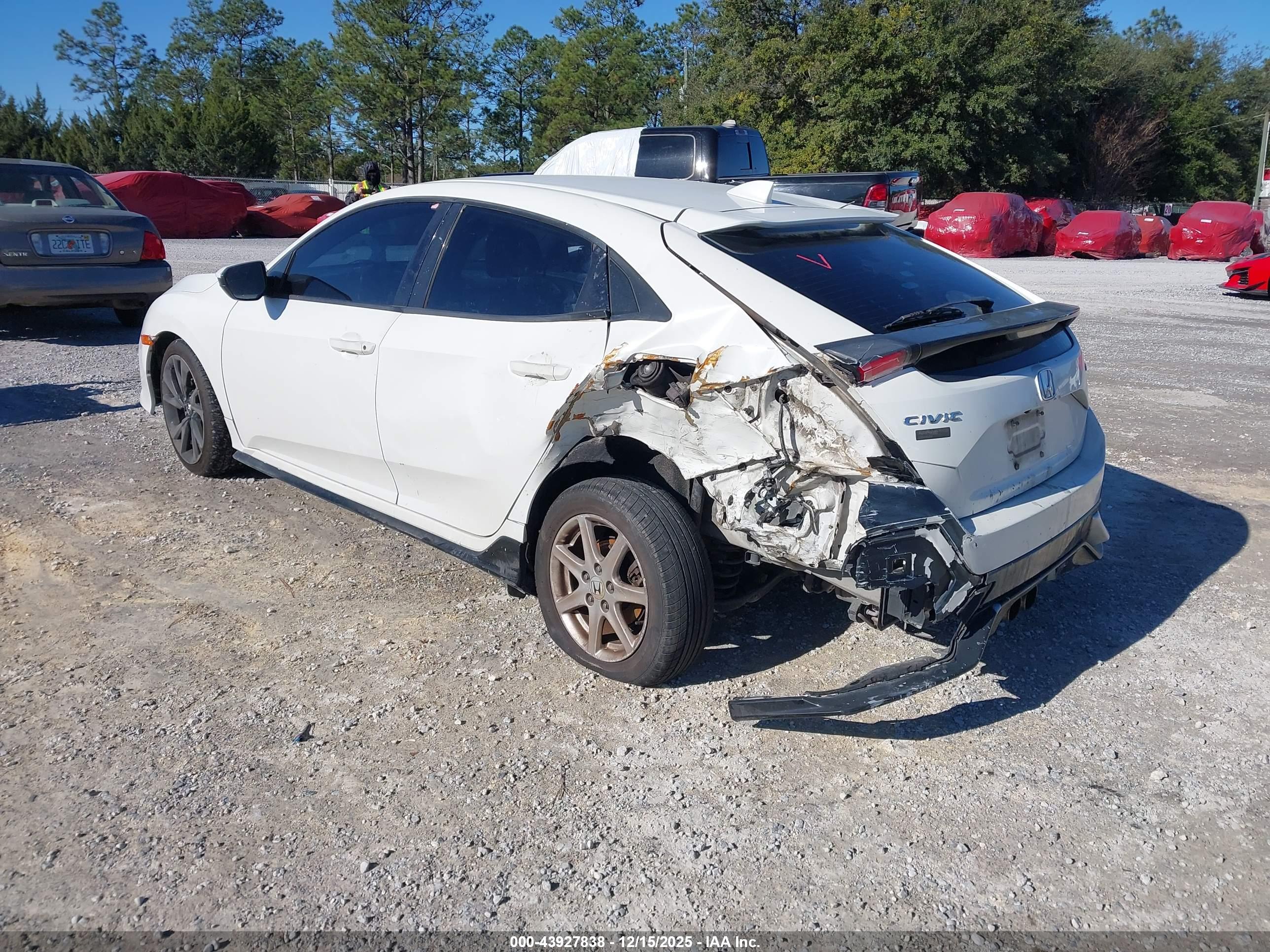 HONDA CIVIC image 3