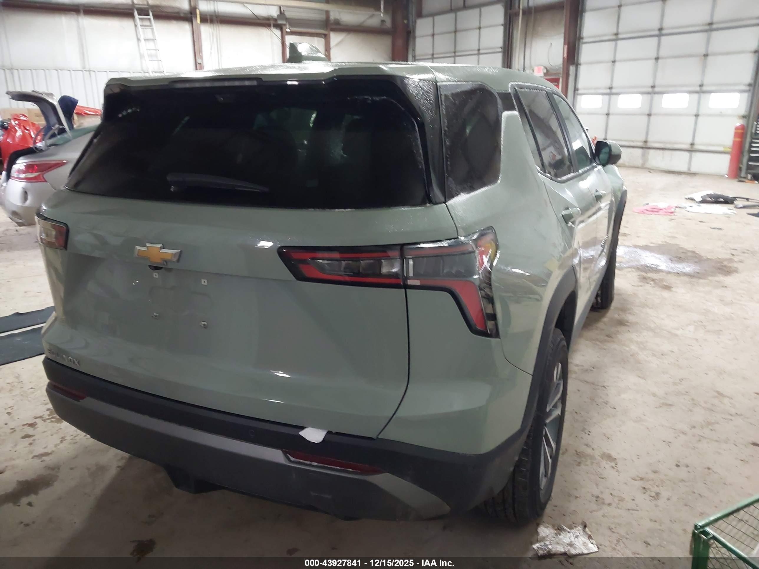 CHEVROLET EQUINOX image 4