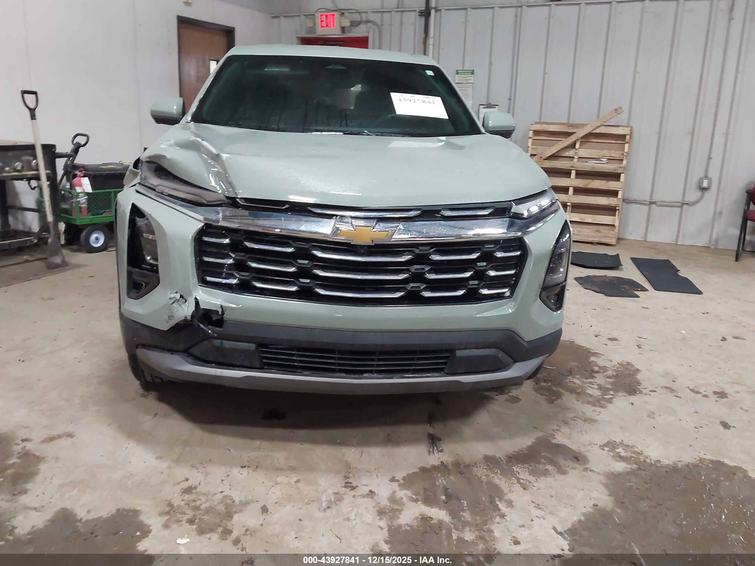 CHEVROLET EQUINOX image 6