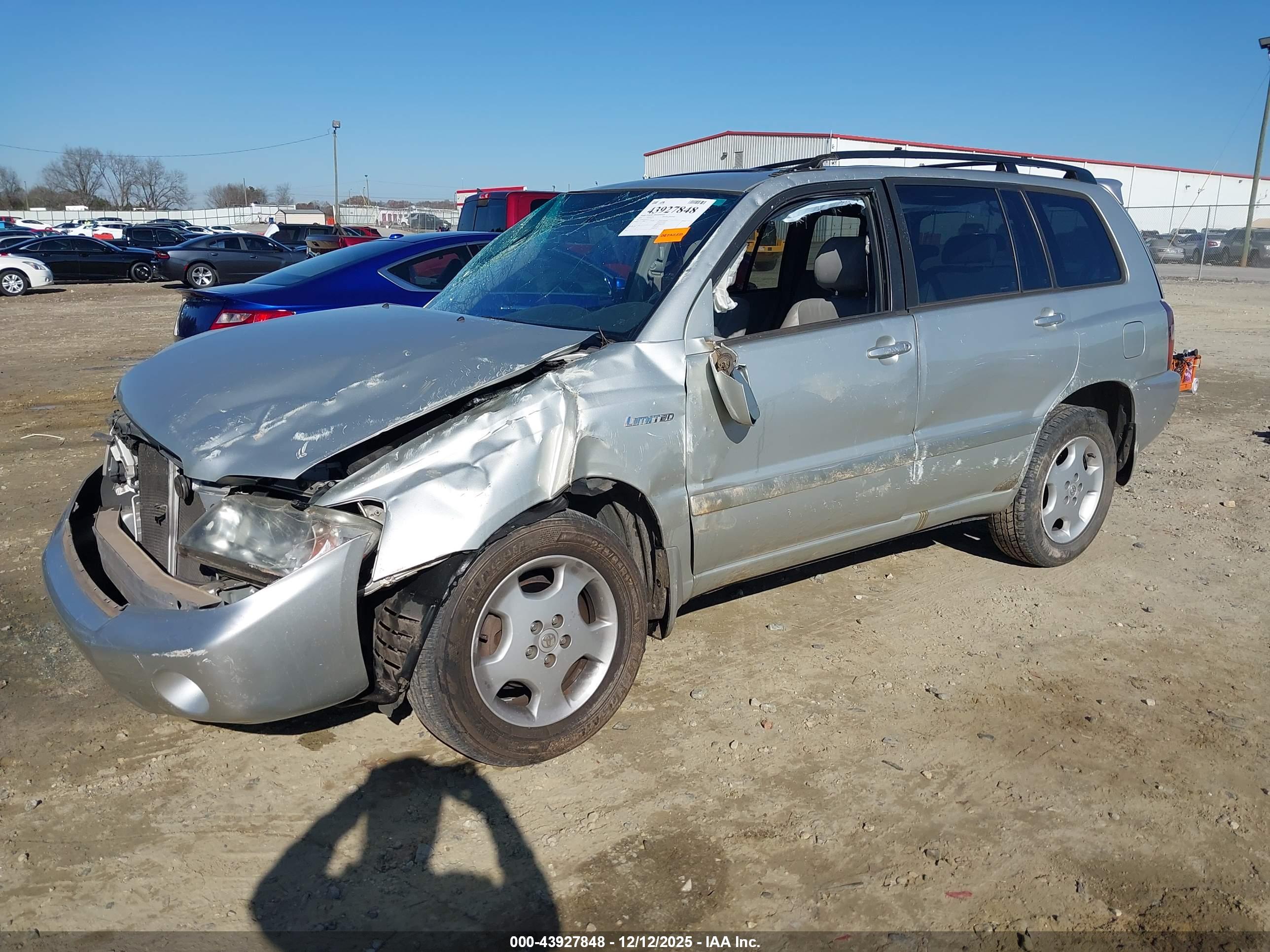 TOYOTA HIGHLANDER image 2