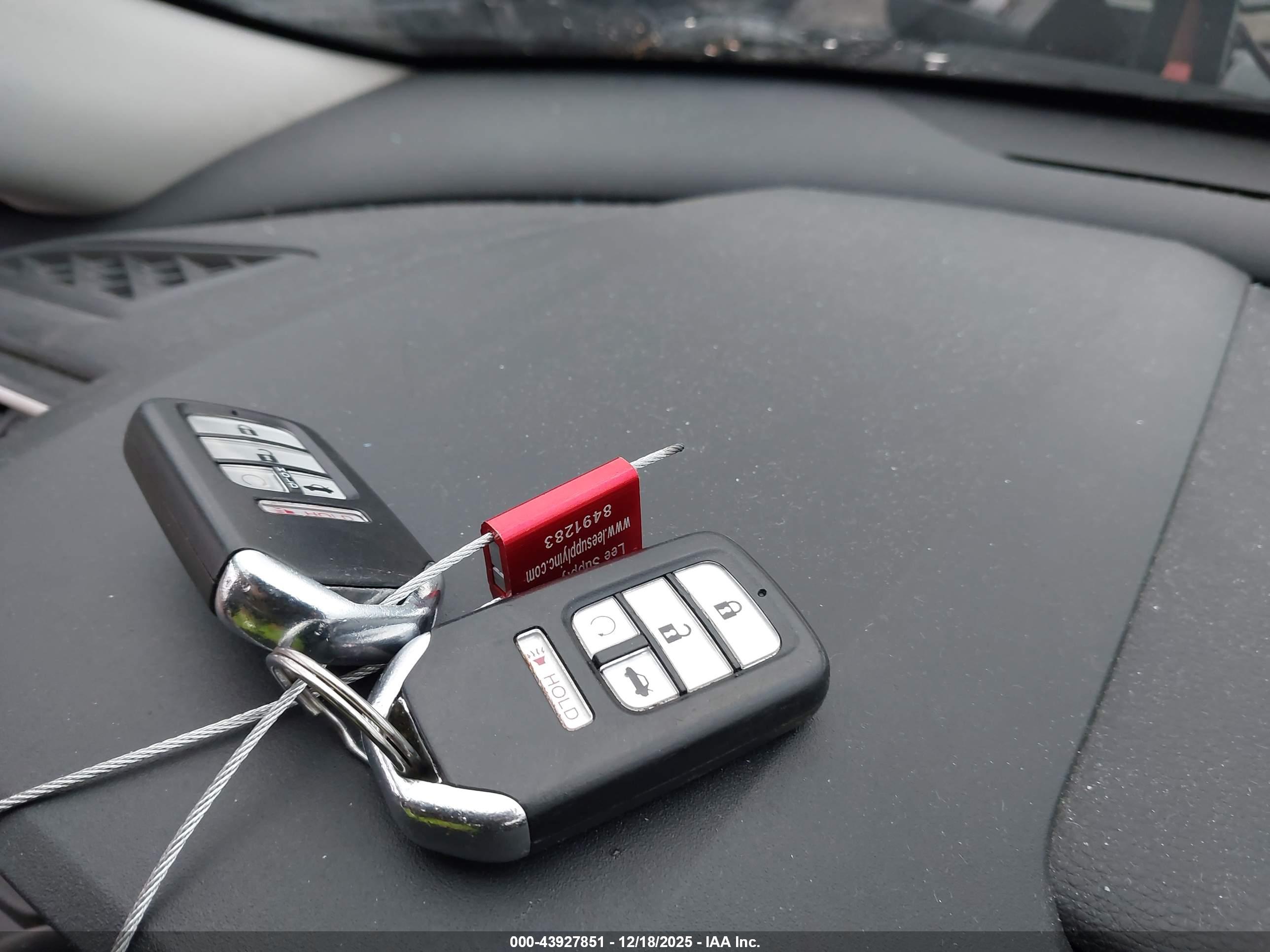 HONDA CIVIC image 11