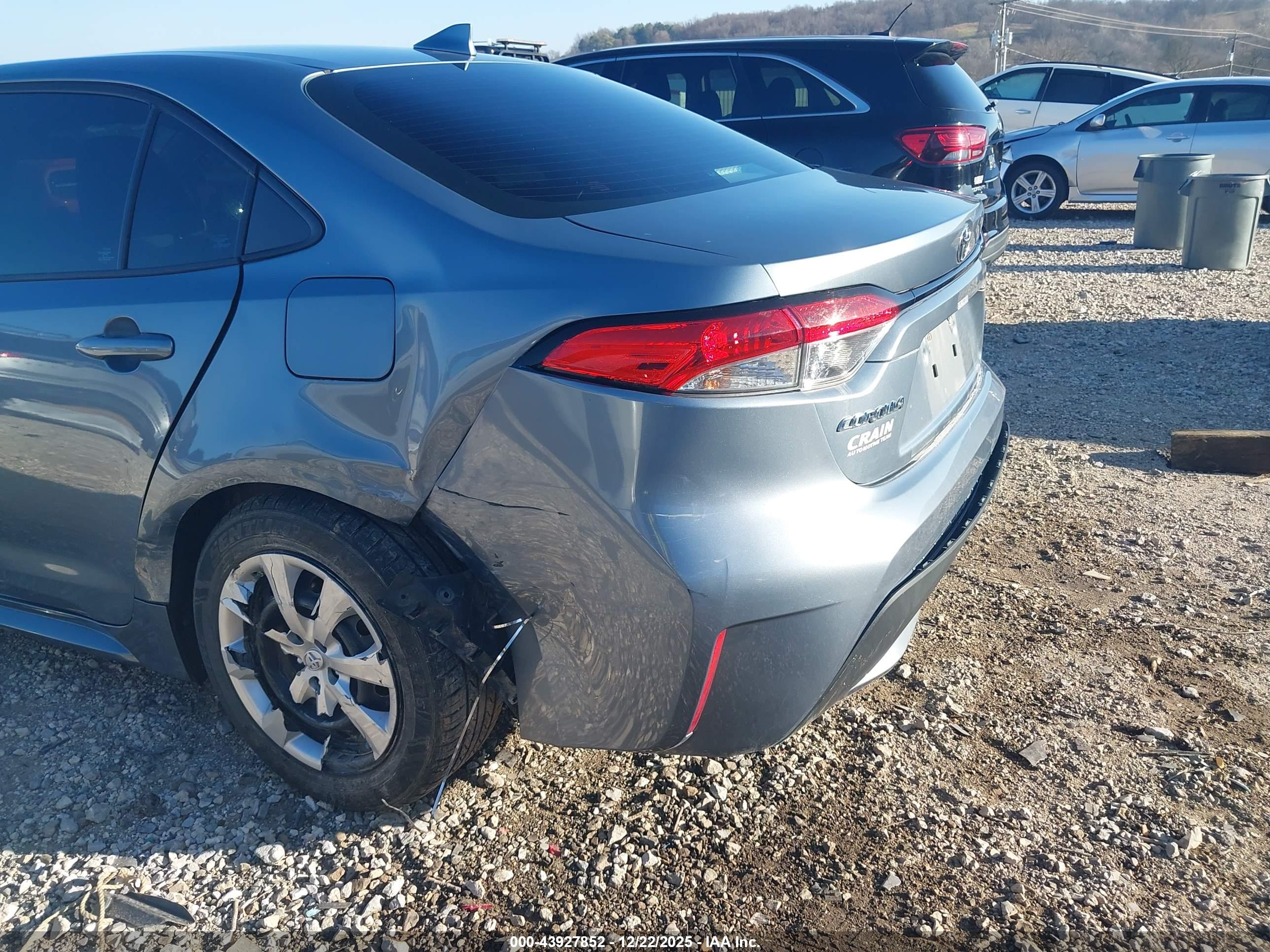 TOYOTA COROLLA image 6