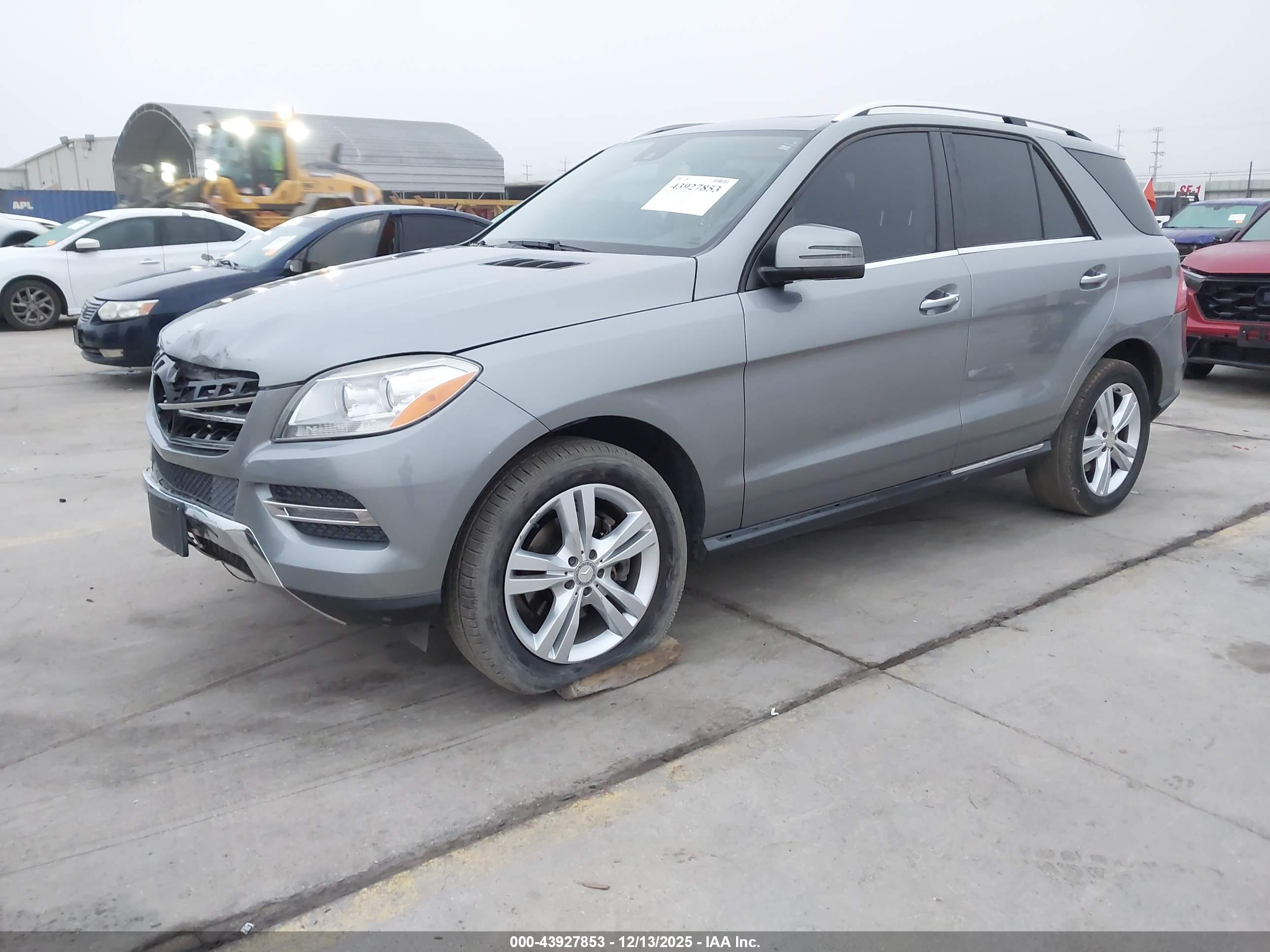 MERCEDES-BENZ ML image 2