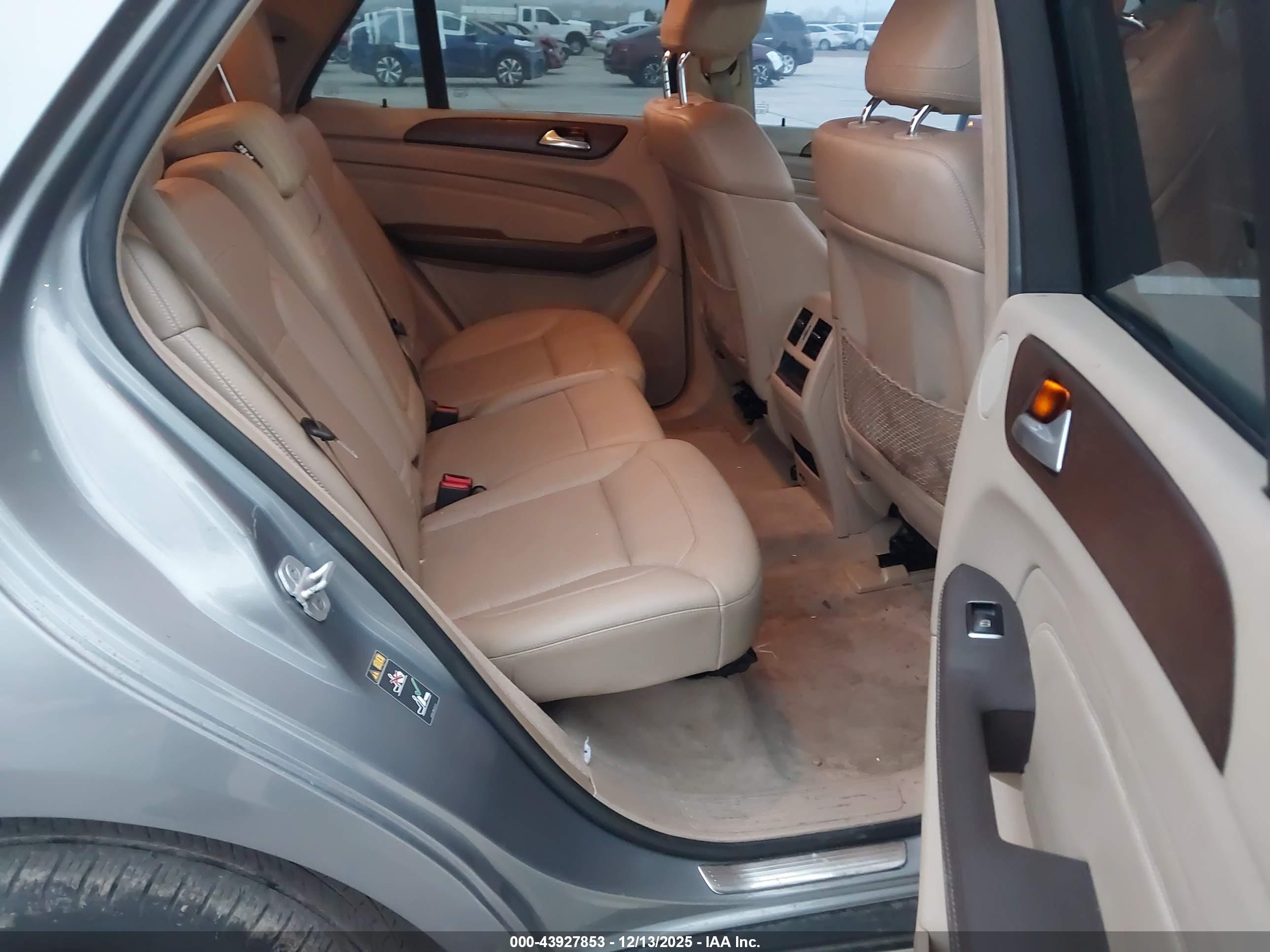 MERCEDES-BENZ ML image 8