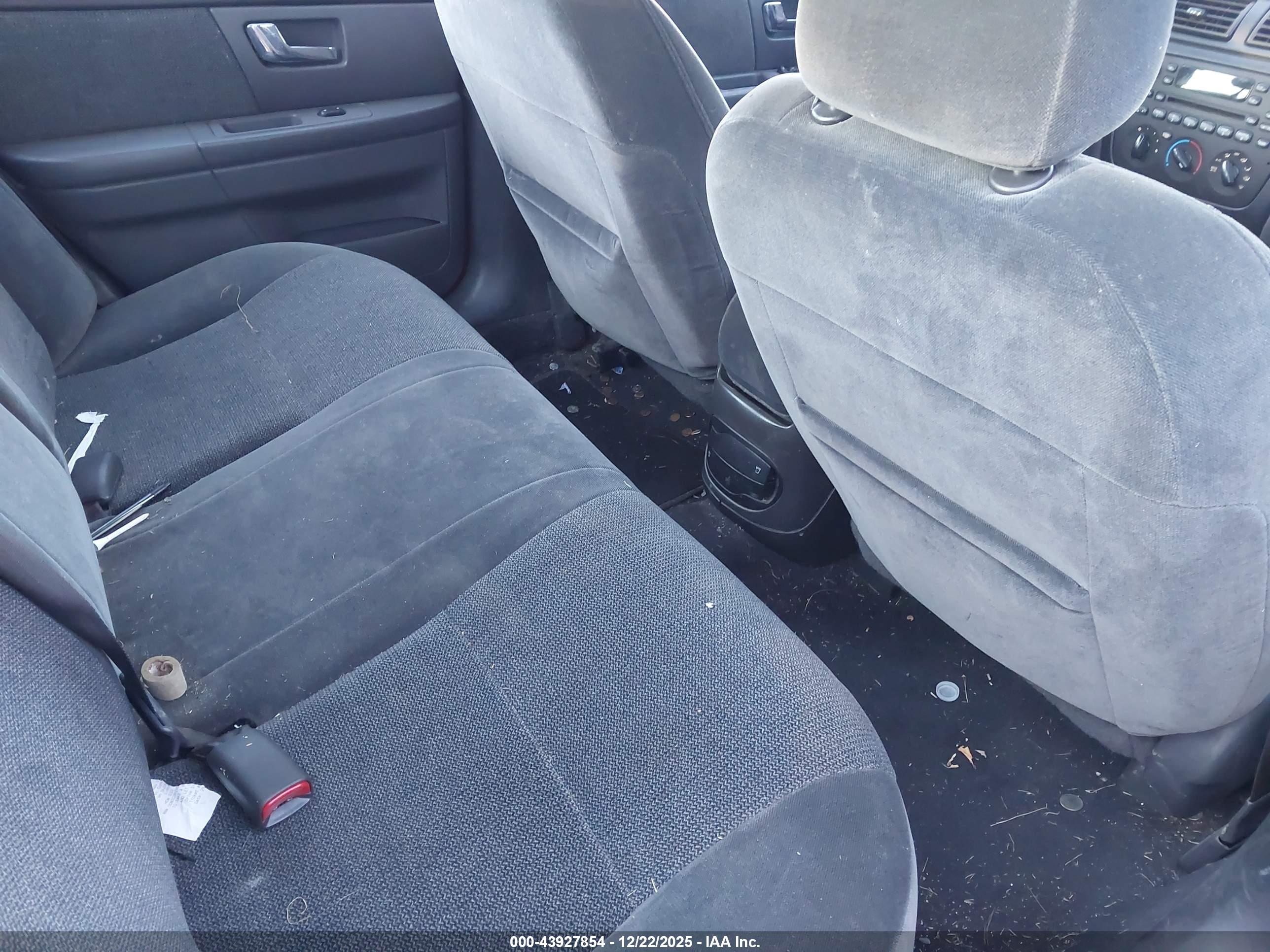 FORD TAURUS image 8