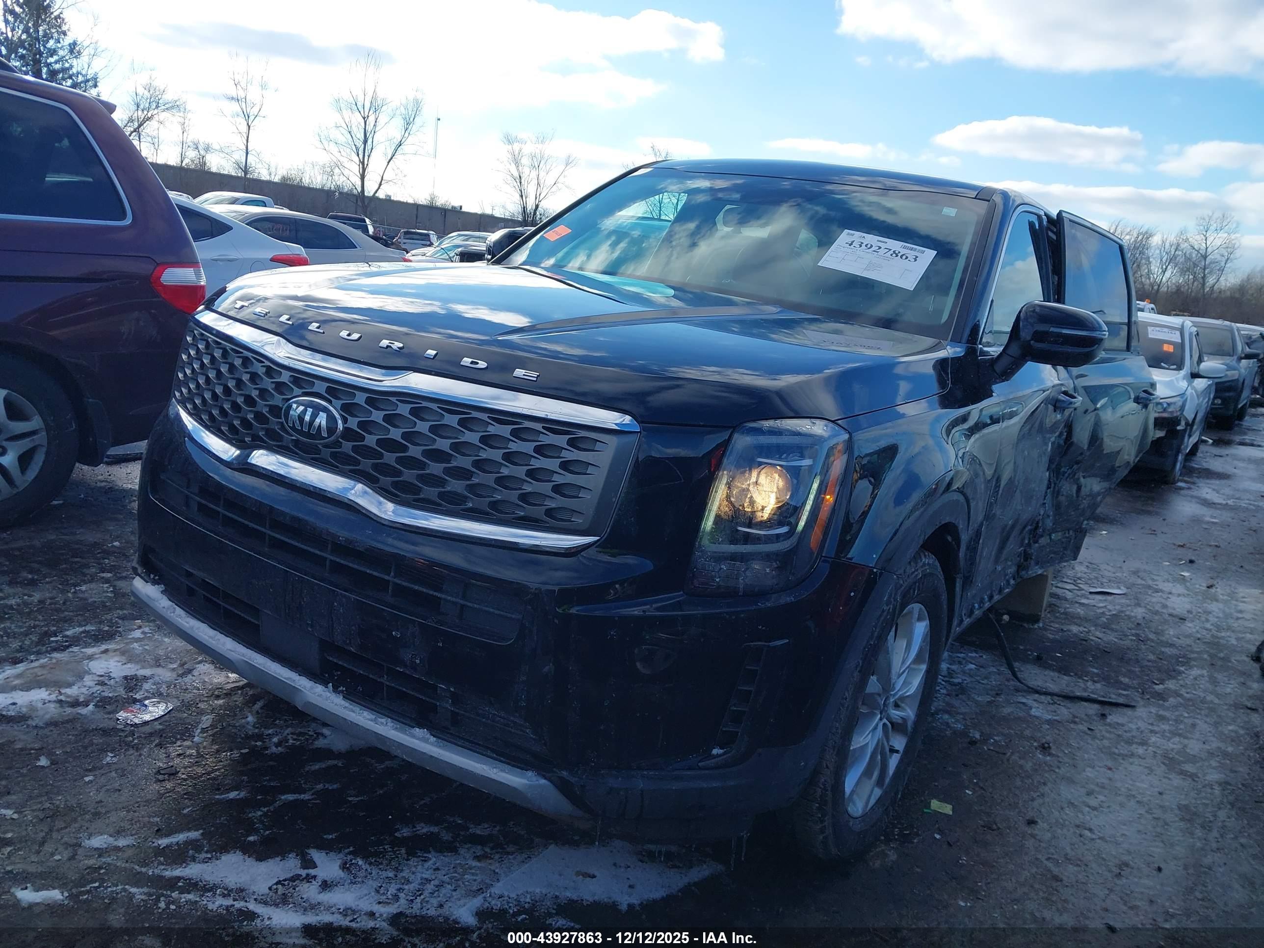 KIA TELLURIDE image 2