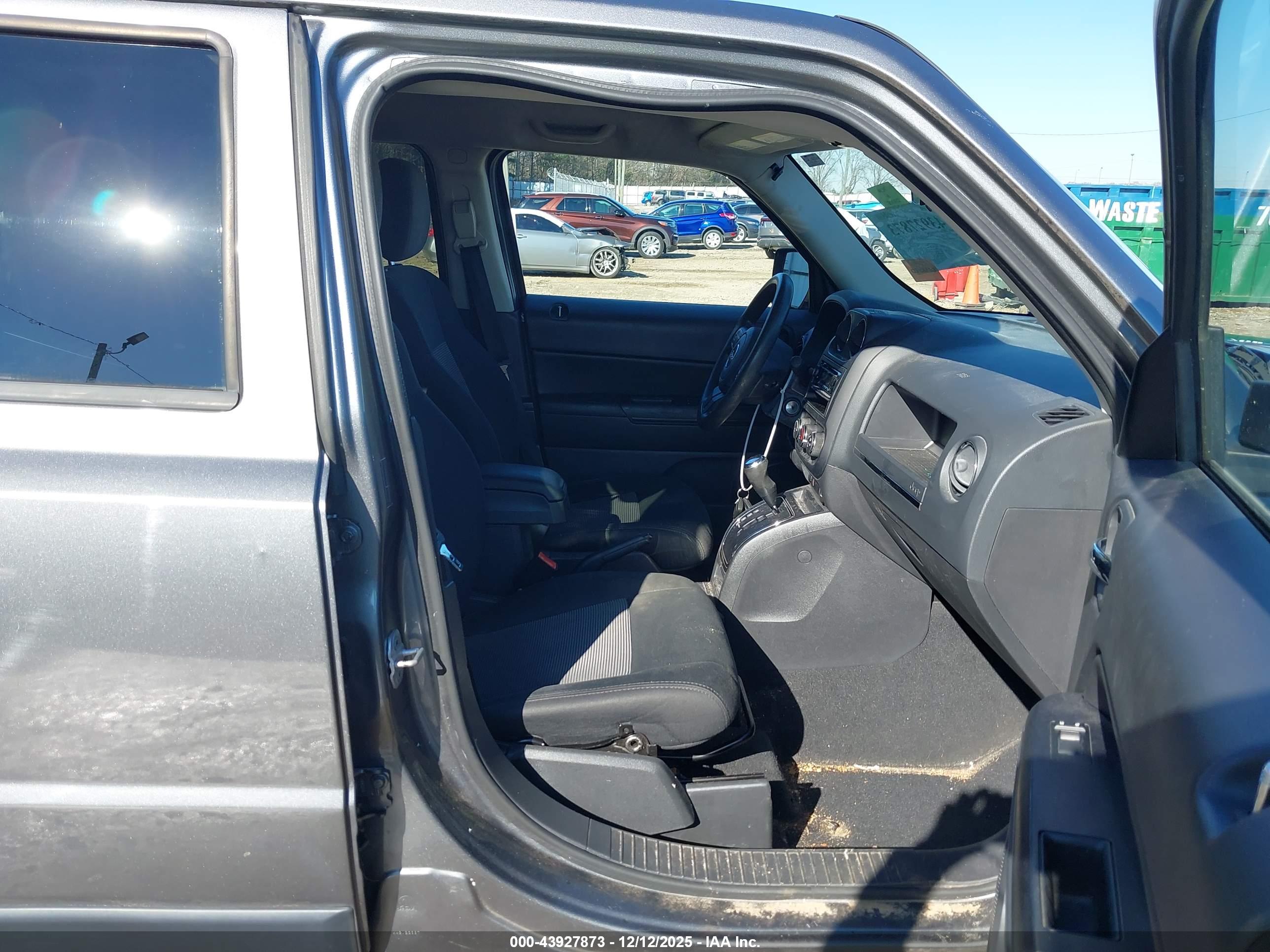 JEEP PATRIOT image 5