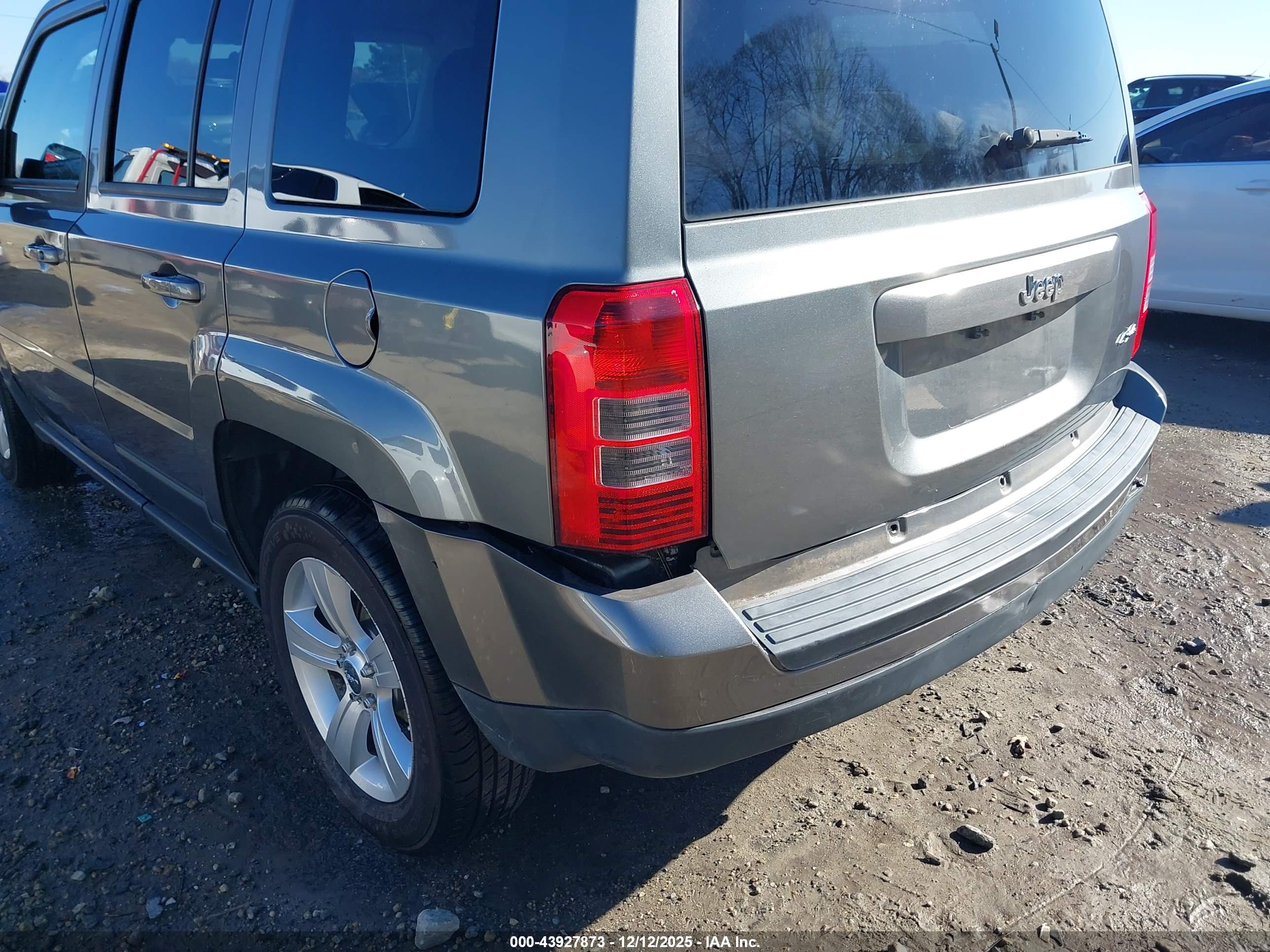 JEEP PATRIOT image 6