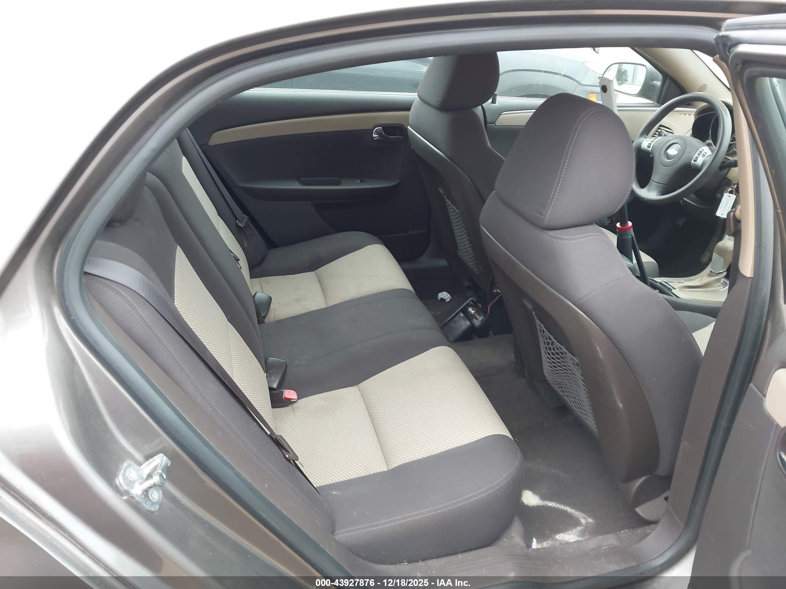 CHEVROLET MALIBU image 8