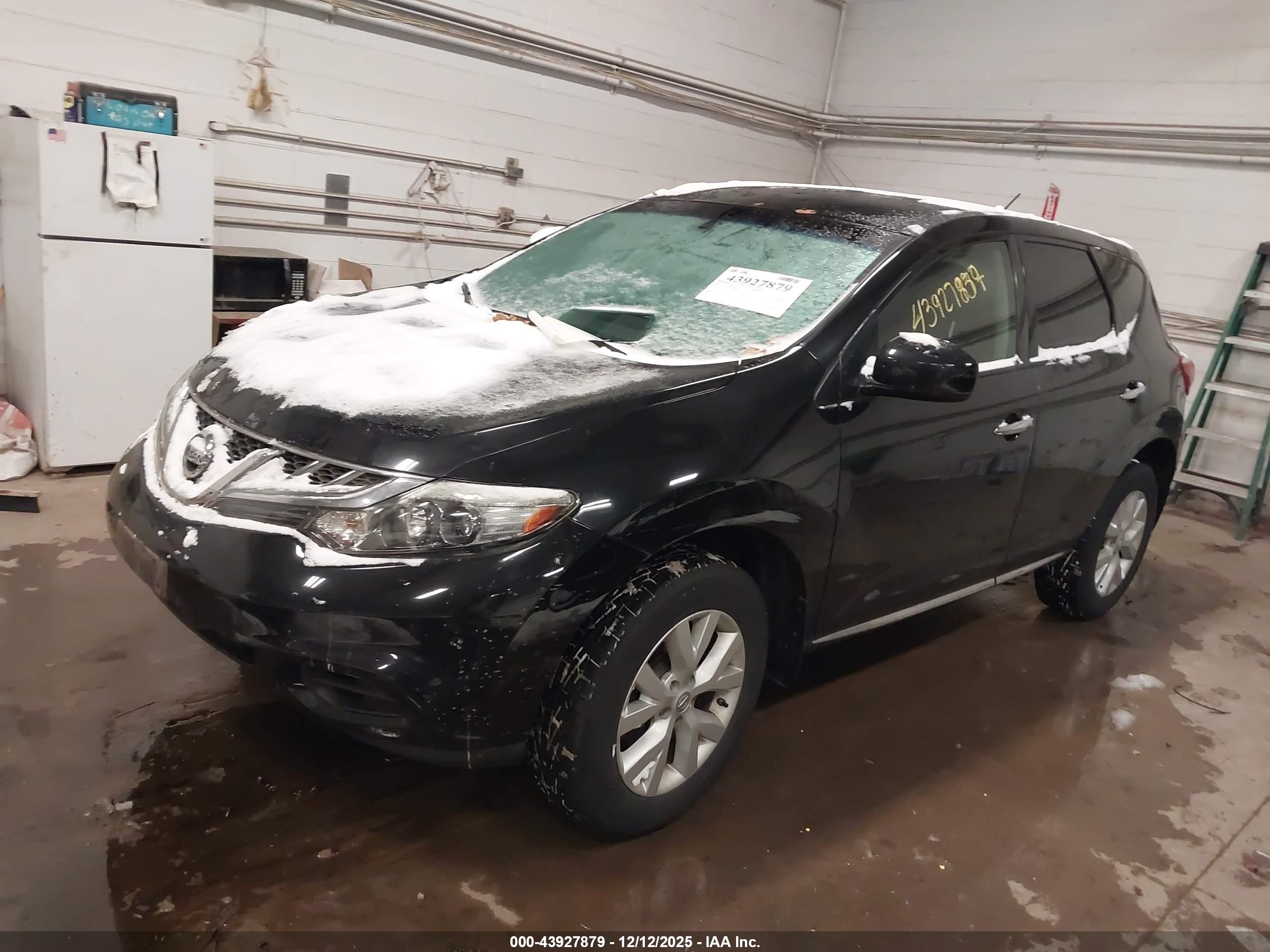 NISSAN MURANO image 2