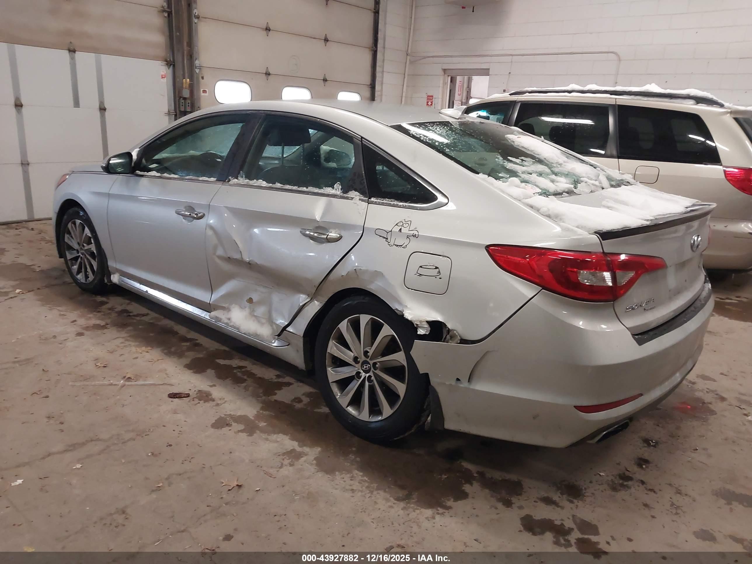 HYUNDAI SONATA image 3