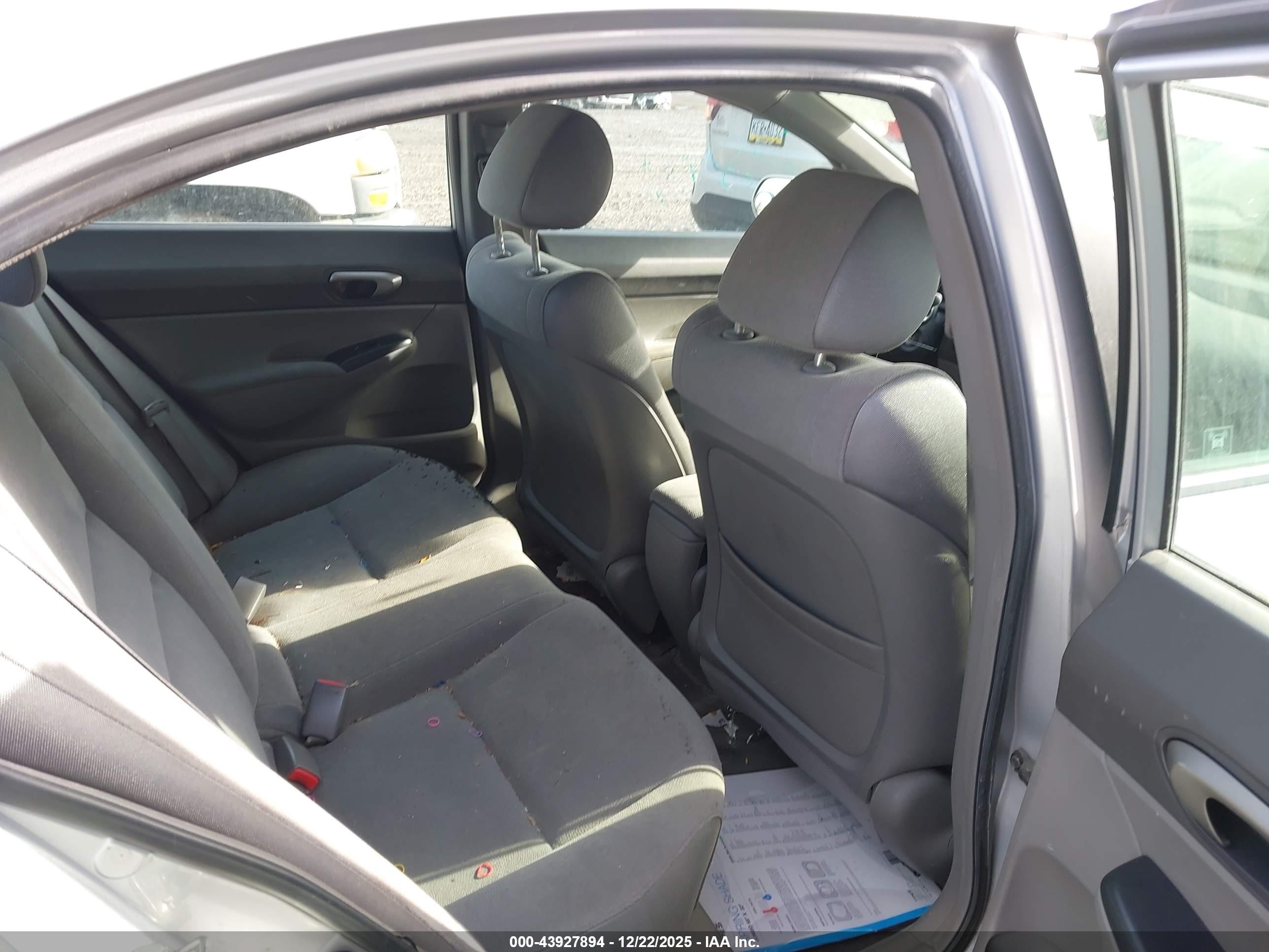 HONDA CIVIC image 8