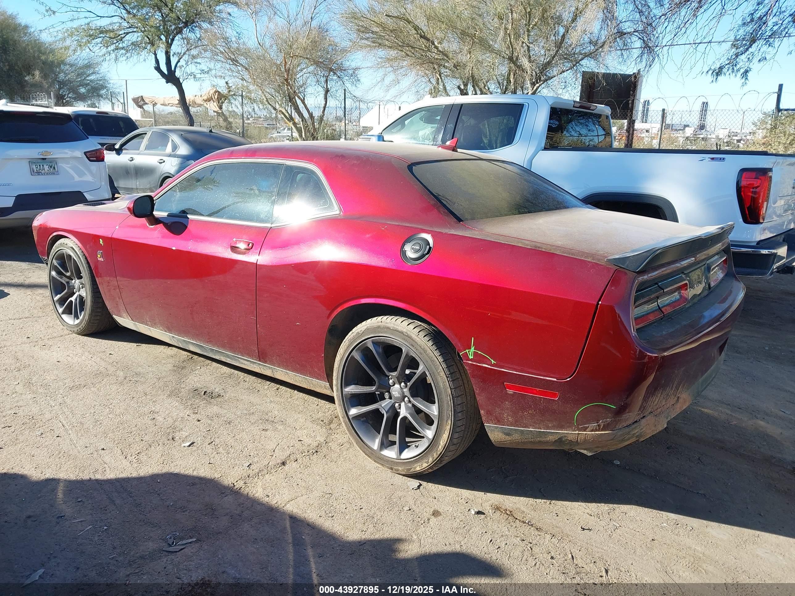 DODGE CHALLENGER image 3